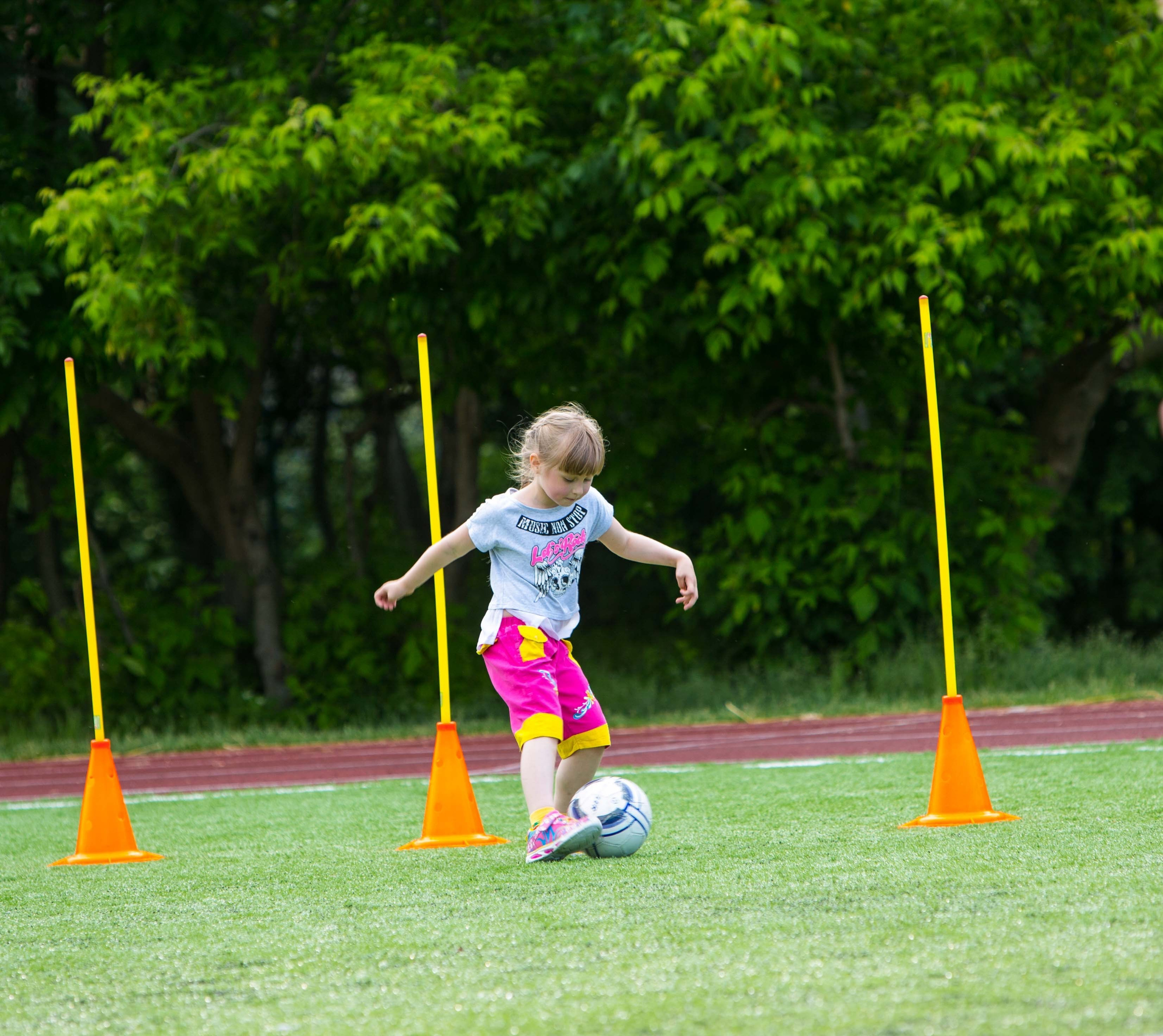 Футбольная школа «Юниор» — фото тренировок и игр. Выпускные альбомы для школы и детского сада — школьный фотограф Подольск, Троицк, Щербинка, Москва