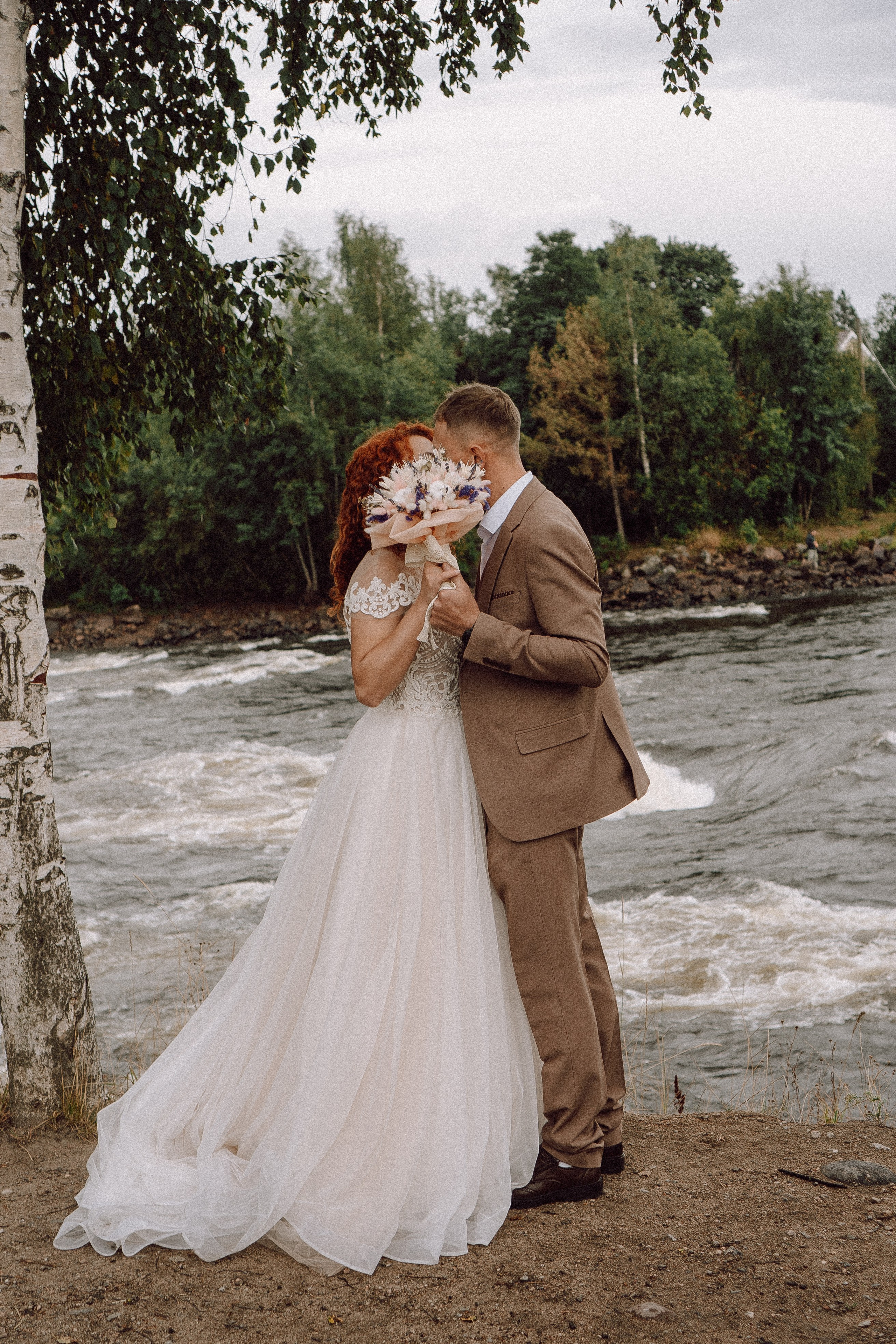 СВАДЕБНАЯ ФОТОСЕССИИЯ ПАРЫ В ГОРОДЕ ПРИОЗЕРСК В СОСНОВОМ ЛЕСУ И С ПИКАПОМ. Профессиональный фотограф, Санкт-Петербург — Виктория Богомолова