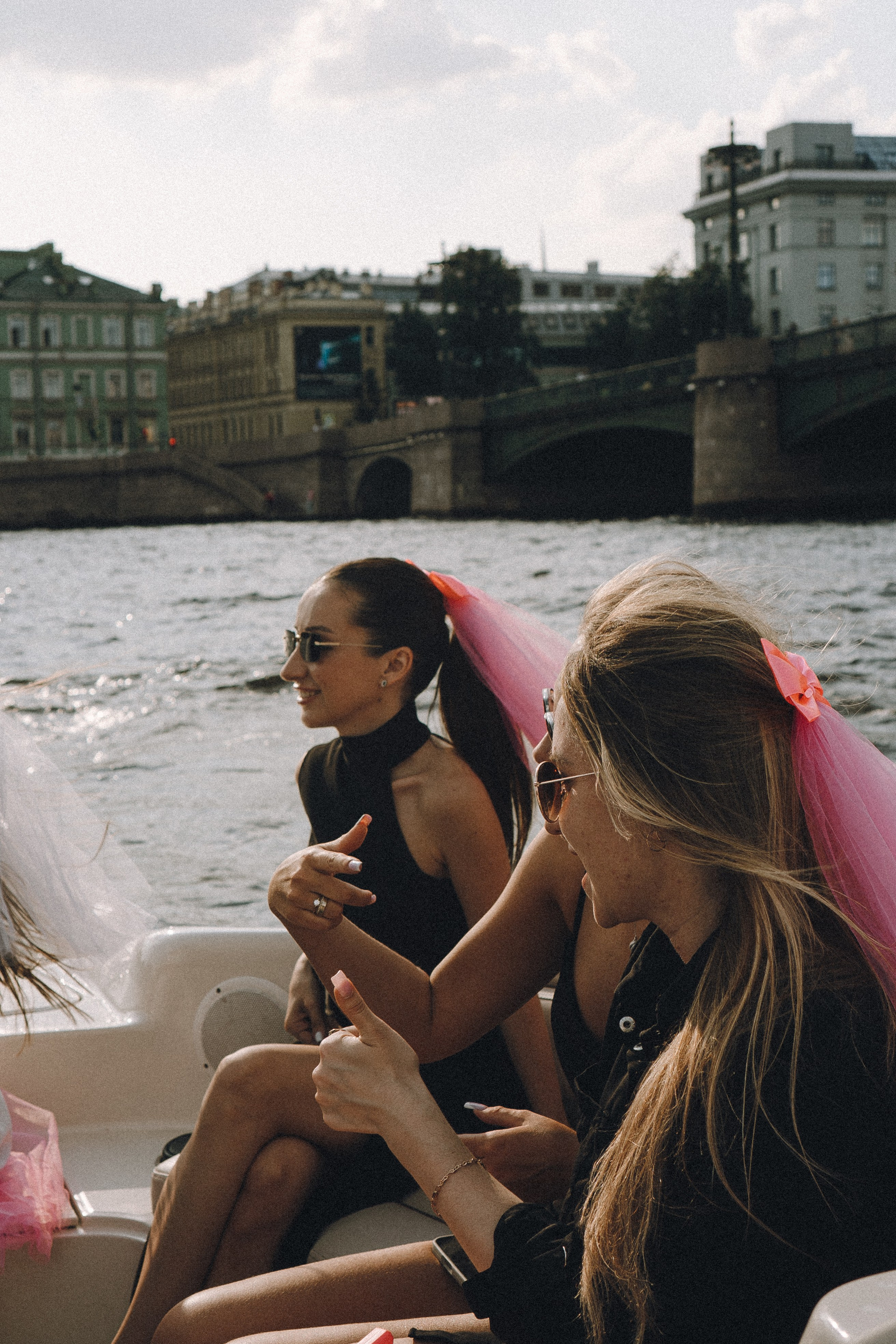 ДЕВИЧНИК НА КАТЕРЕ. Профессиональный фотограф, Санкт-Петербург — Виктория Богомолова