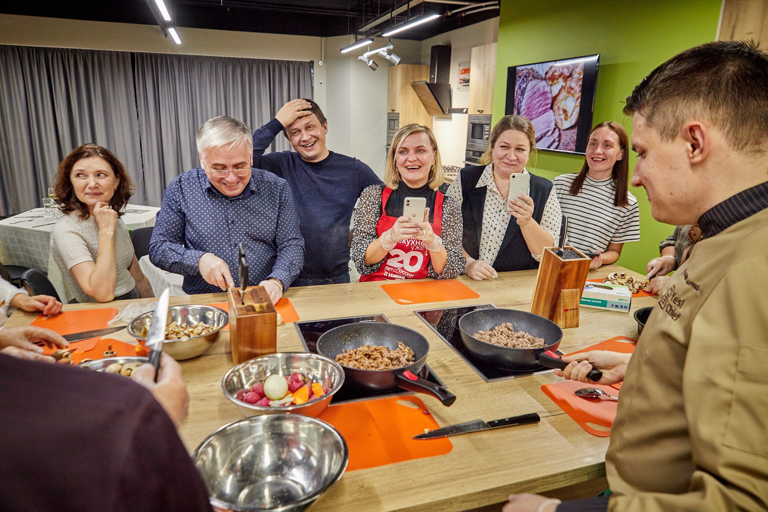 Фотограф на кулинарный МК. Контент для бизнеса в Екатеринбурге Полдень Медиа