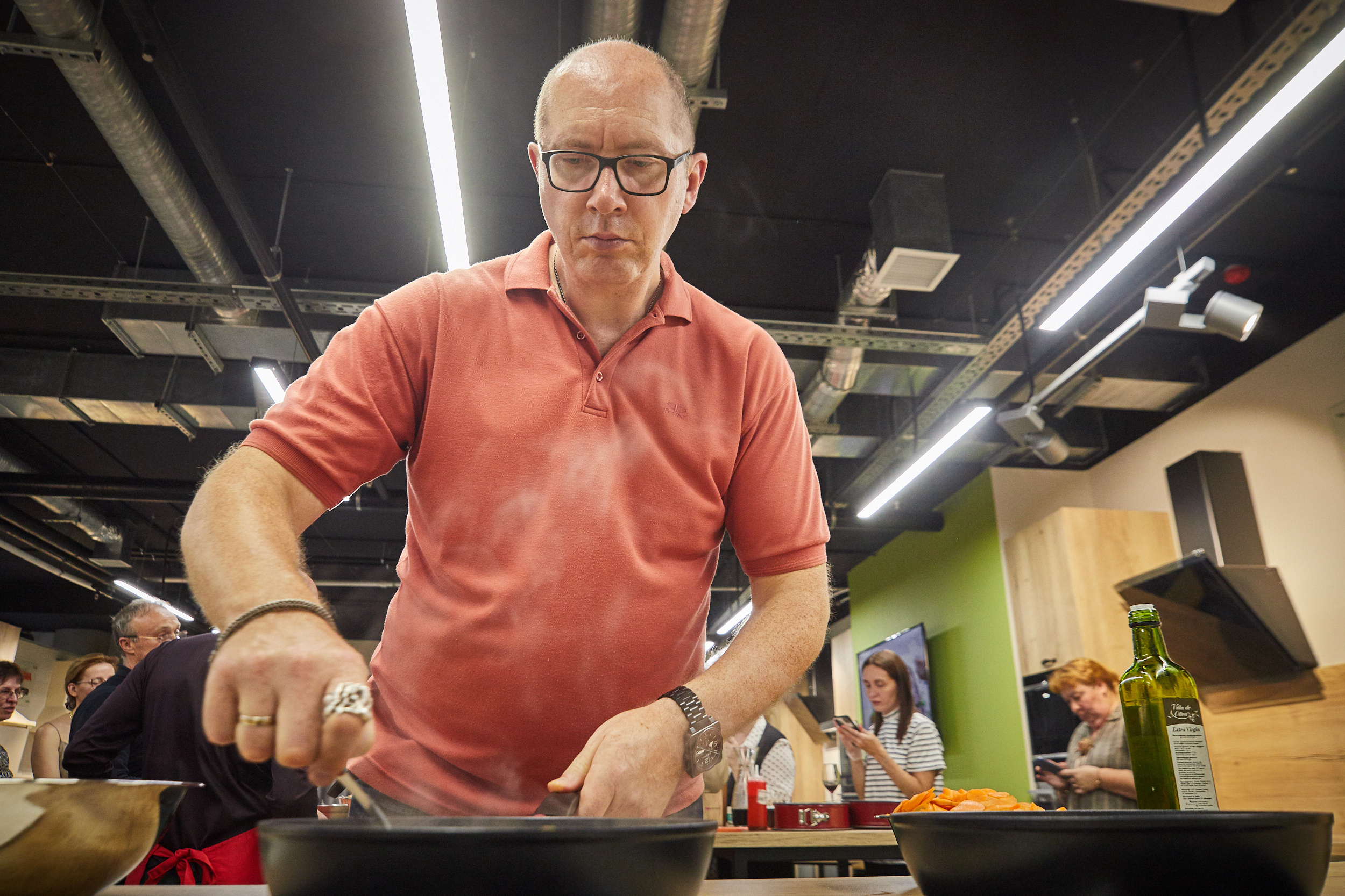 Фотограф на кулинарный МК. Контент для бизнеса в Екатеринбурге Полдень Медиа