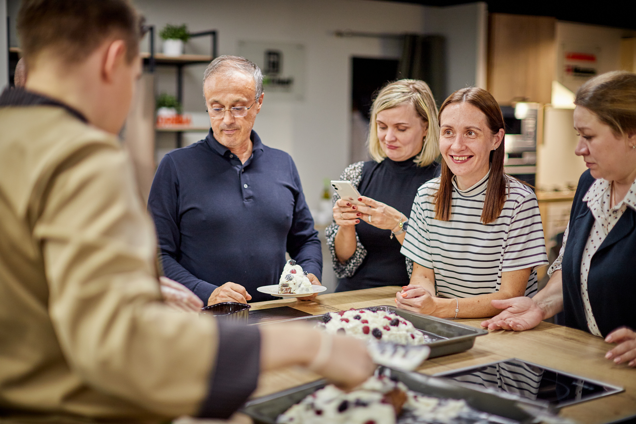 Фотограф на кулинарный МК. Контент для бизнеса в Екатеринбурге Полдень Медиа