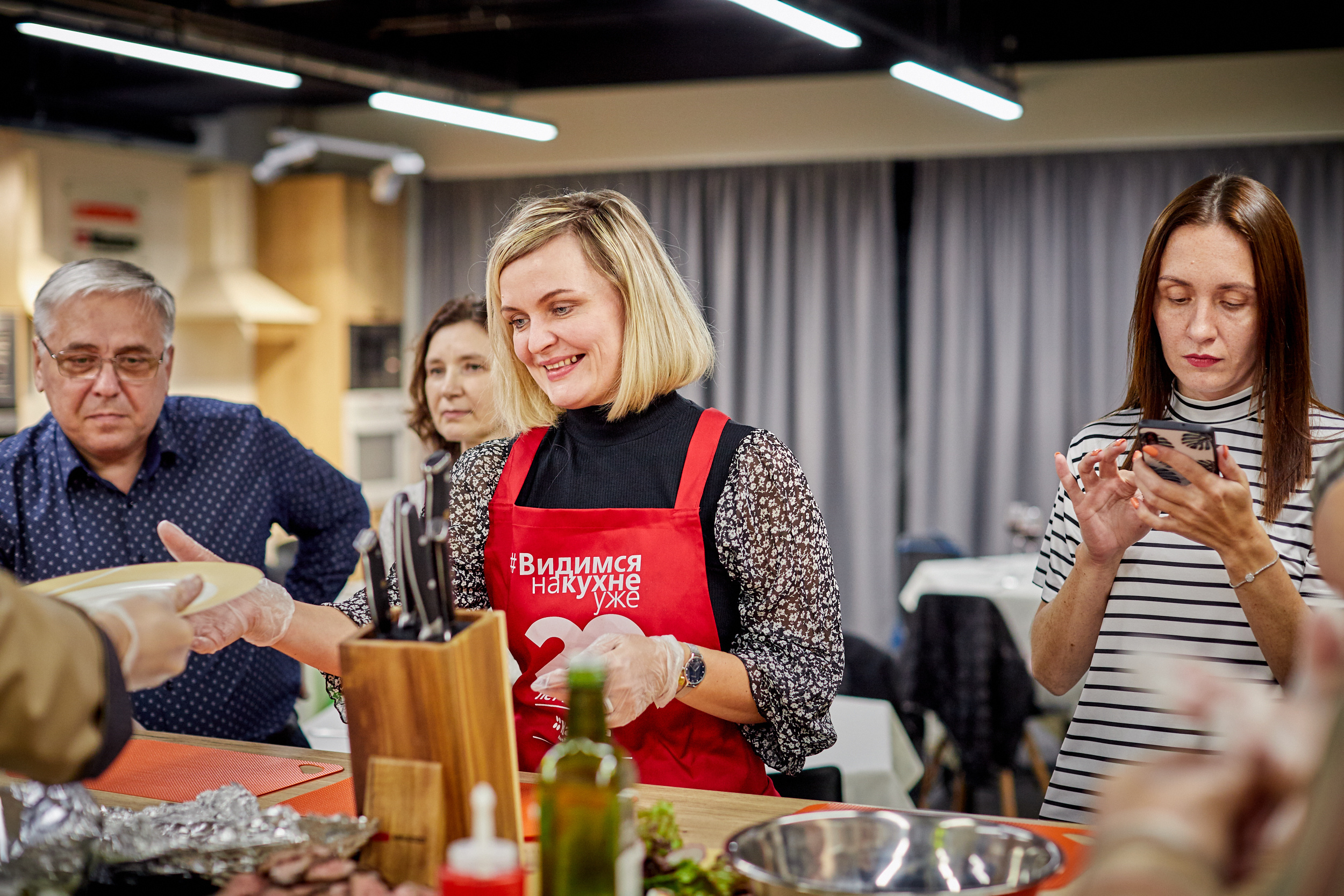 Фотограф на кулинарный МК. Контент для бизнеса в Екатеринбурге Полдень Медиа