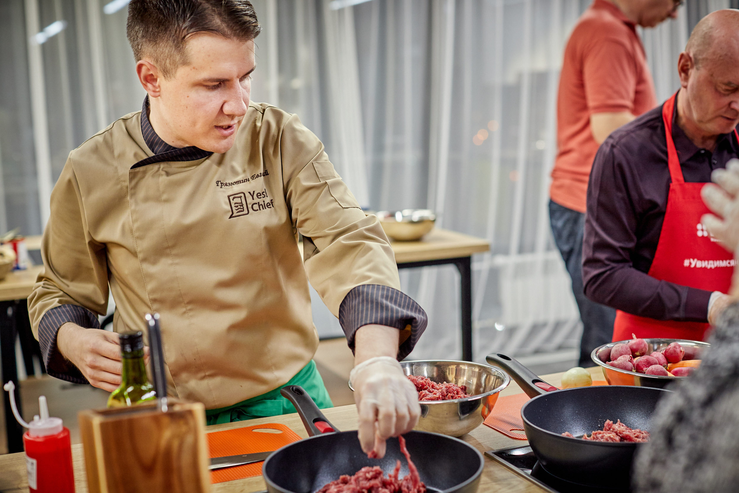 Фотограф на кулинарный МК. Контент для бизнеса в Екатеринбурге Полдень Медиа