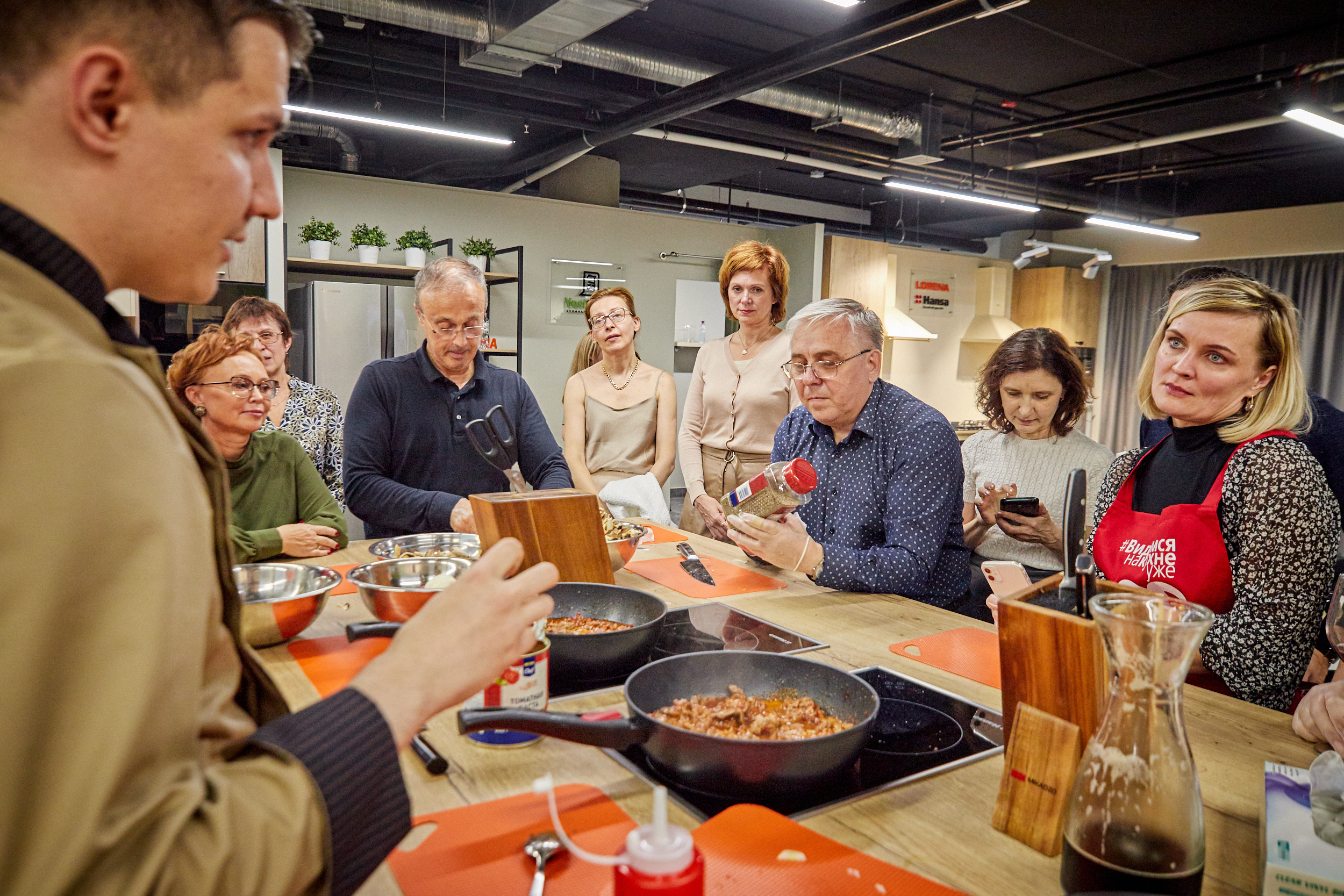 Фотограф на кулинарный МК. Контент для бизнеса в Екатеринбурге Полдень Медиа