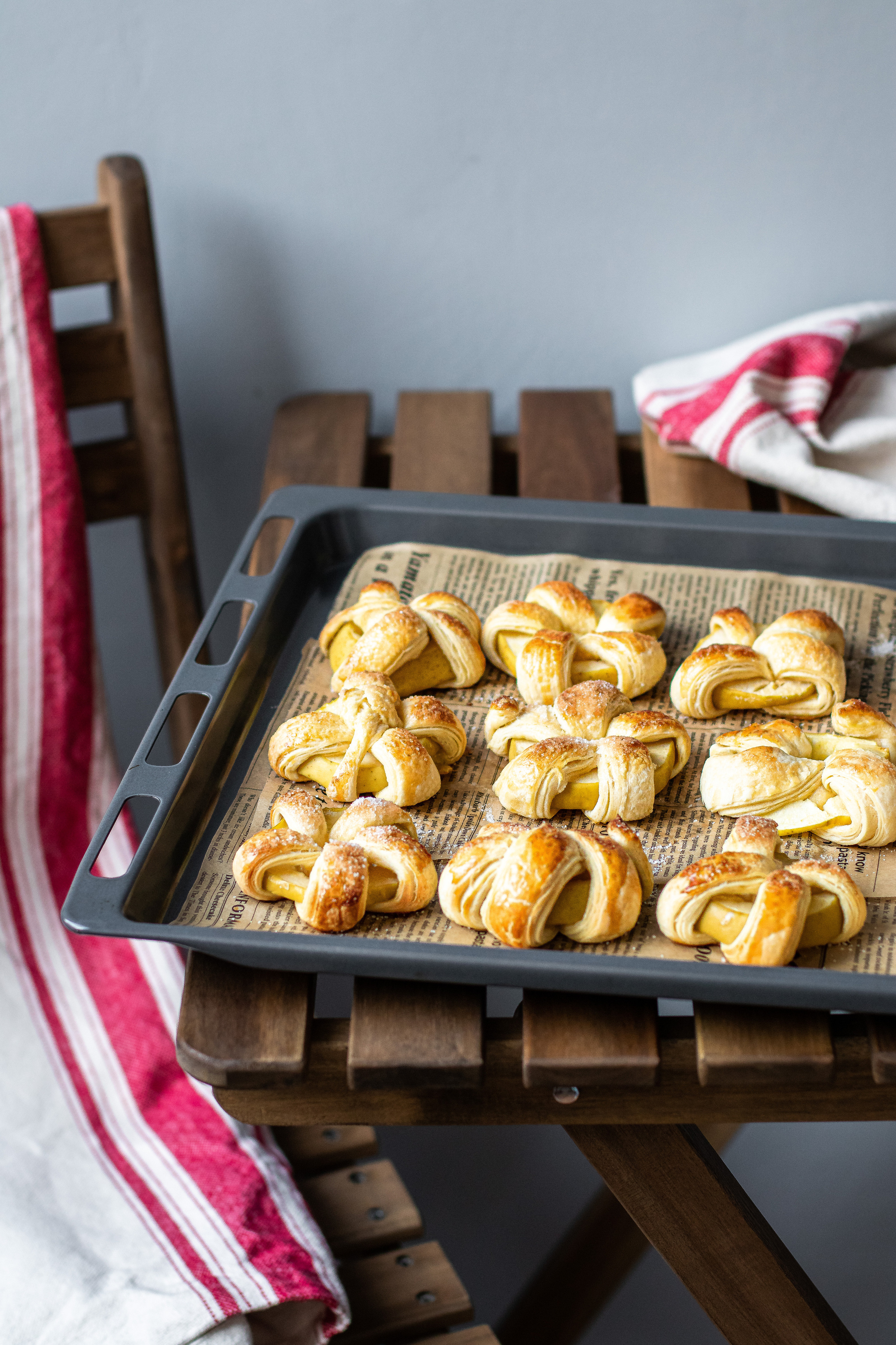 Фуд-съемка Булочки с яблоками