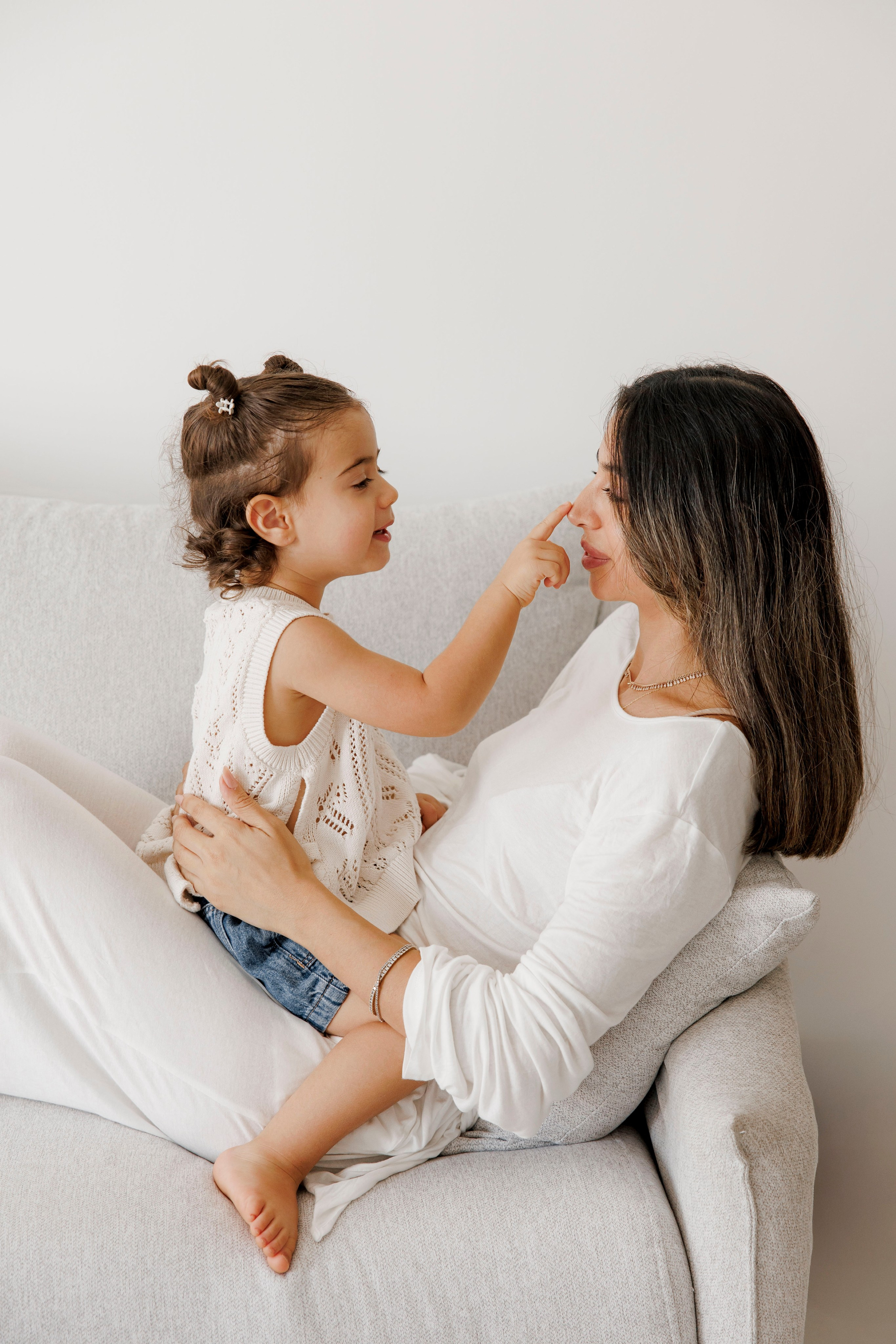 Family photoshoot at home. Главная