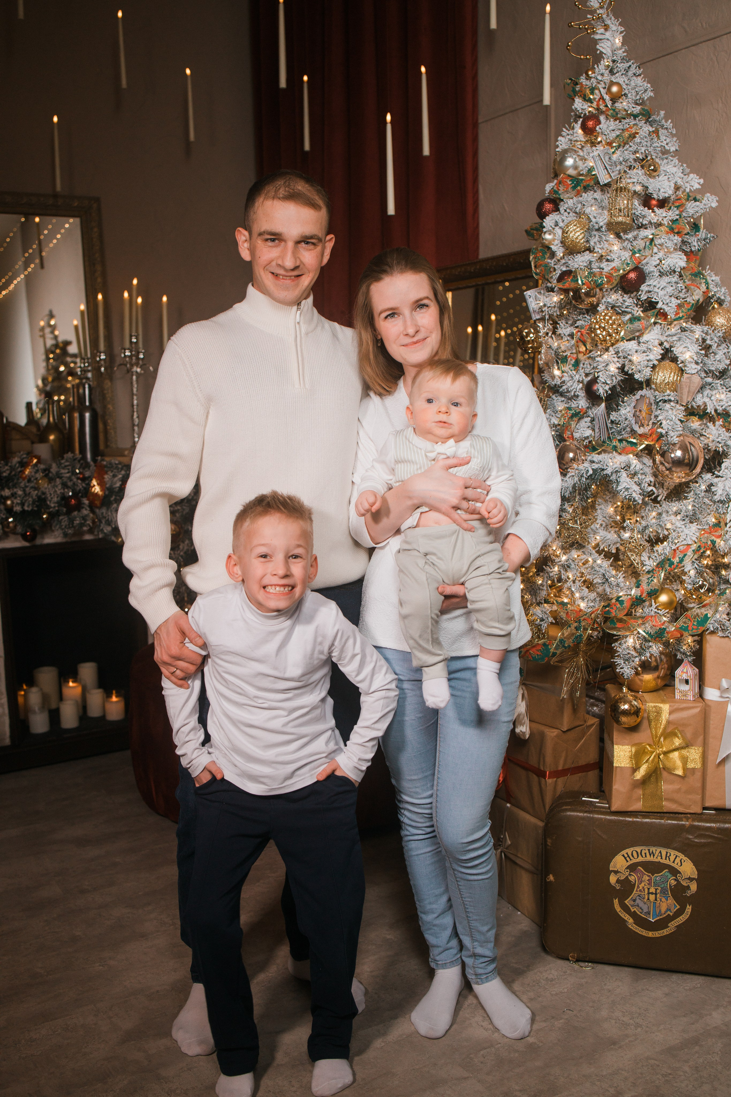 Фотосессия в четвером на фоторамку. Выпускные альбомы в Серпухове