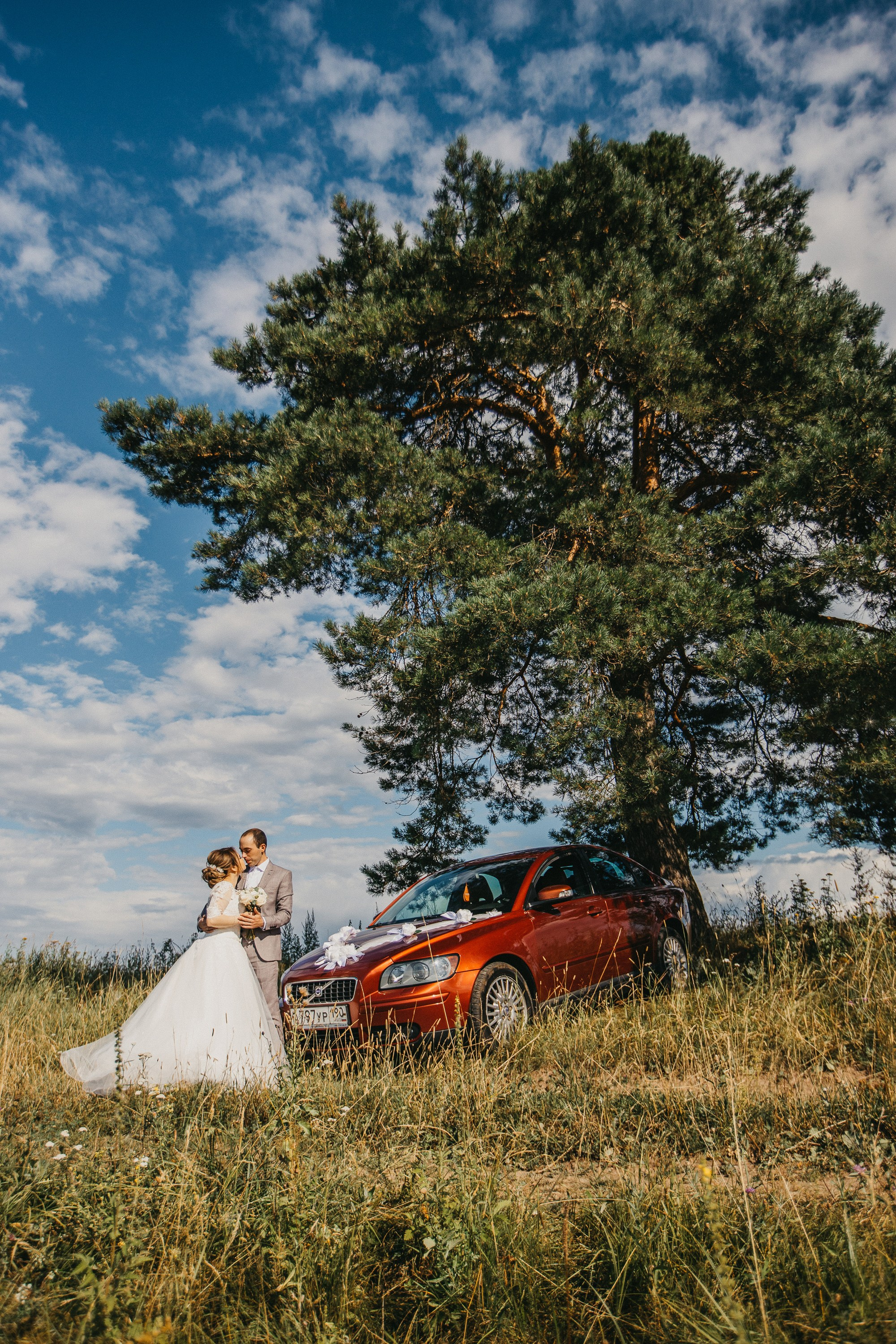 Свадебная фотосессия в Серпухове Михаила и Елены. Выпускные альбомы в Серпухове