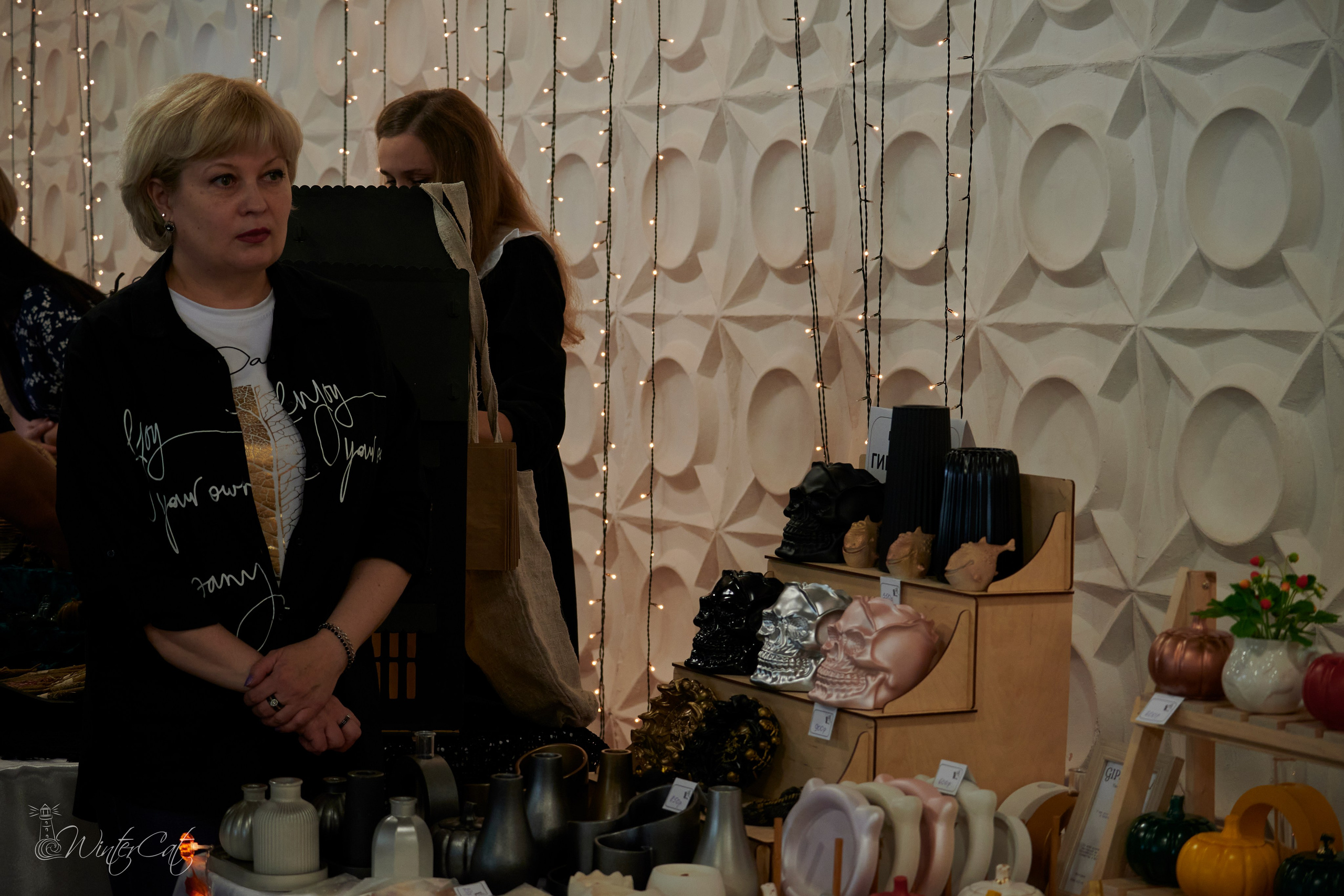 Арт Маркет 12.10.24. Портретный и репортажный фотограф в Магадане Андрей Нефедов WinterCatPhoto