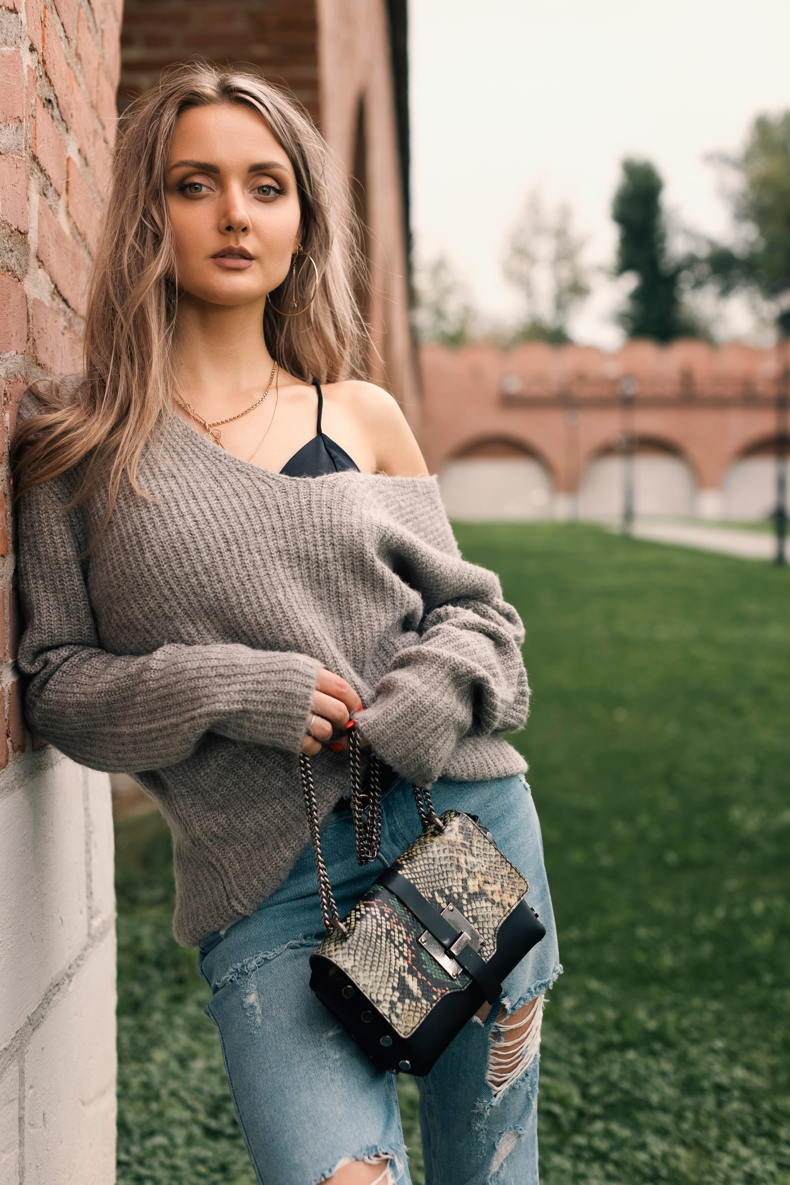 Оля, прогулочная фотосессия девушки в Туле, Искра. Фотограф в Туле — Борисов Николай