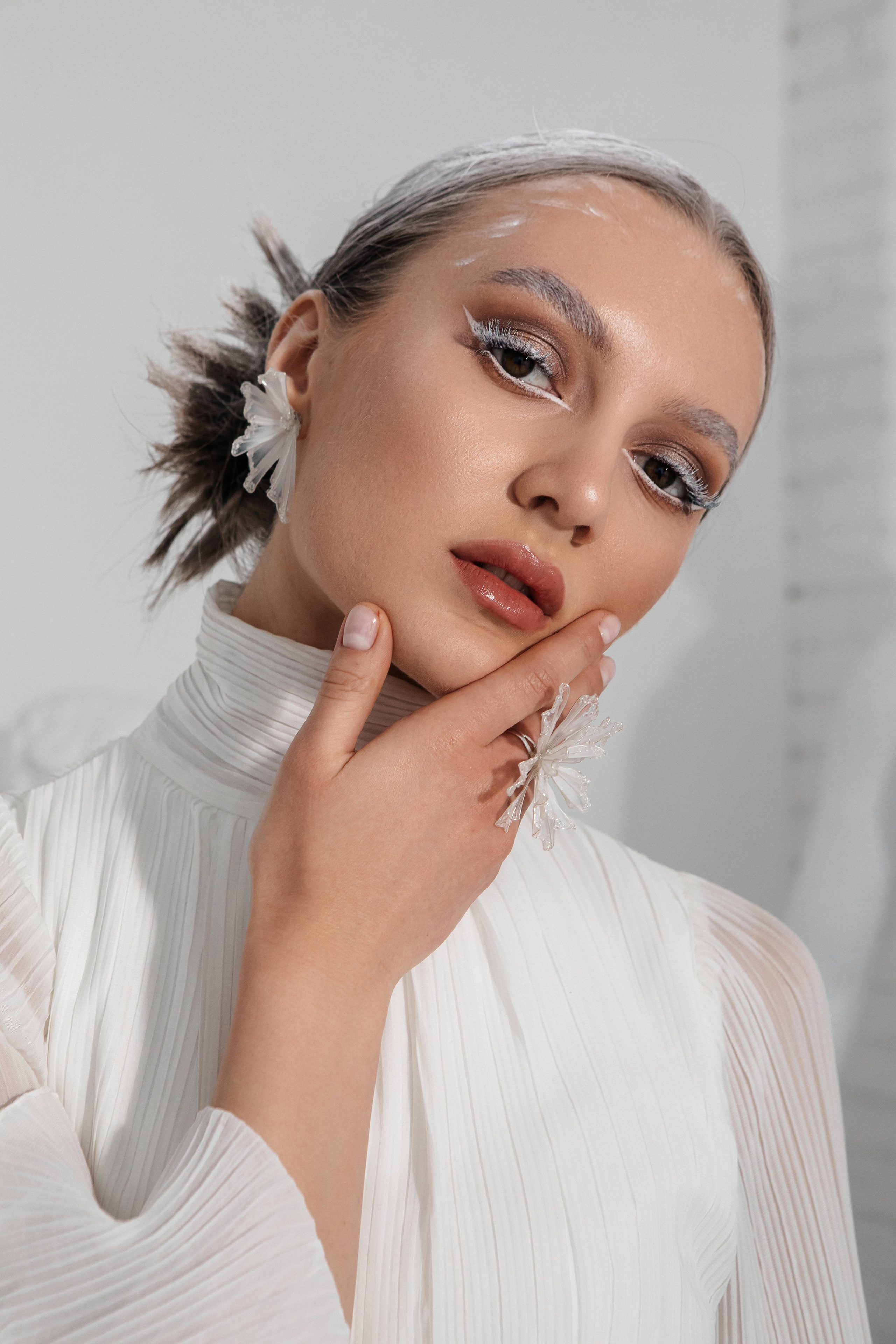 Для бренда украшений Оксана Туз. Свадебный и семейный фотограф Ибрагимова Мария из Екатеринбурга