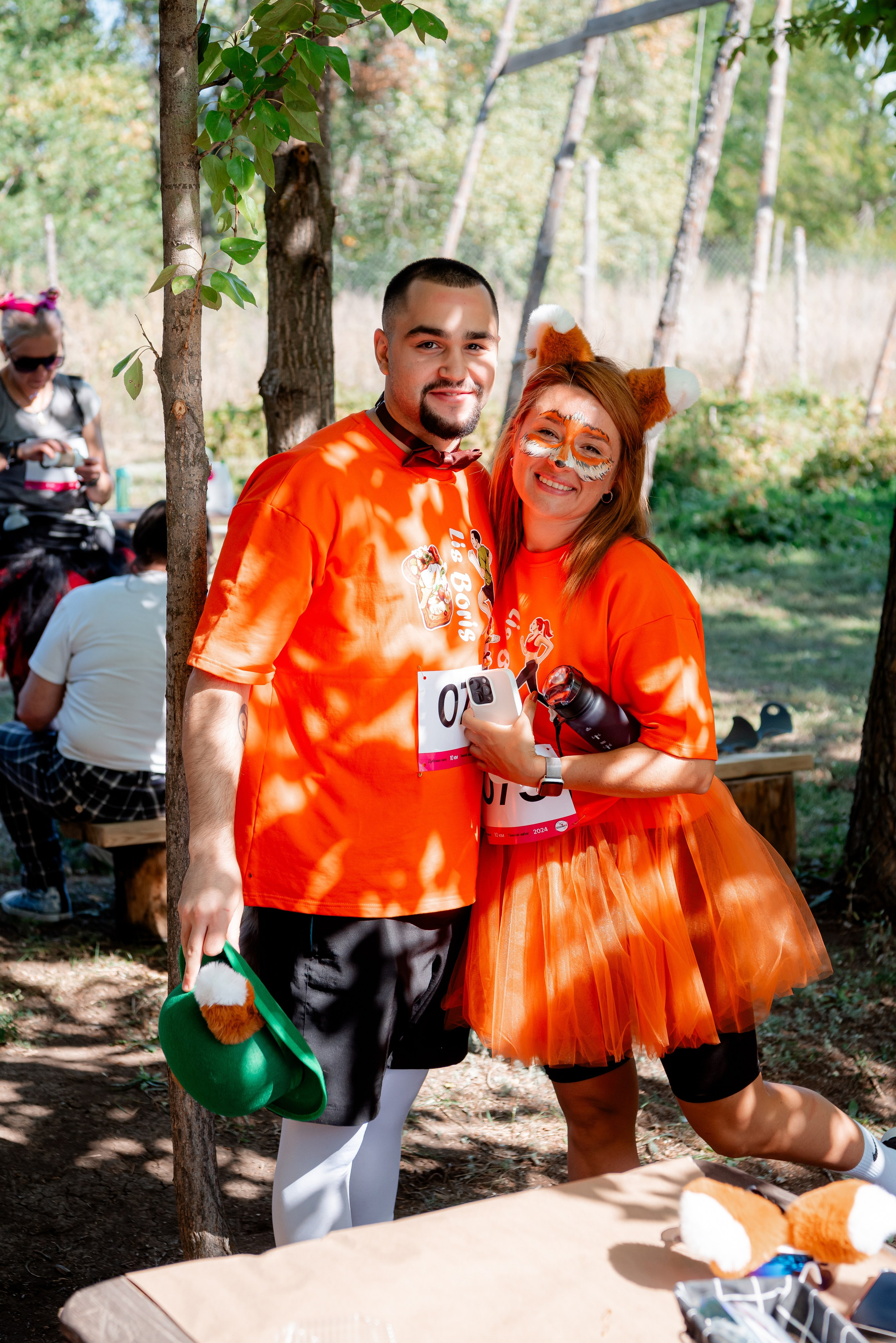 Ребята из кофейни Лис-Борис на забеге