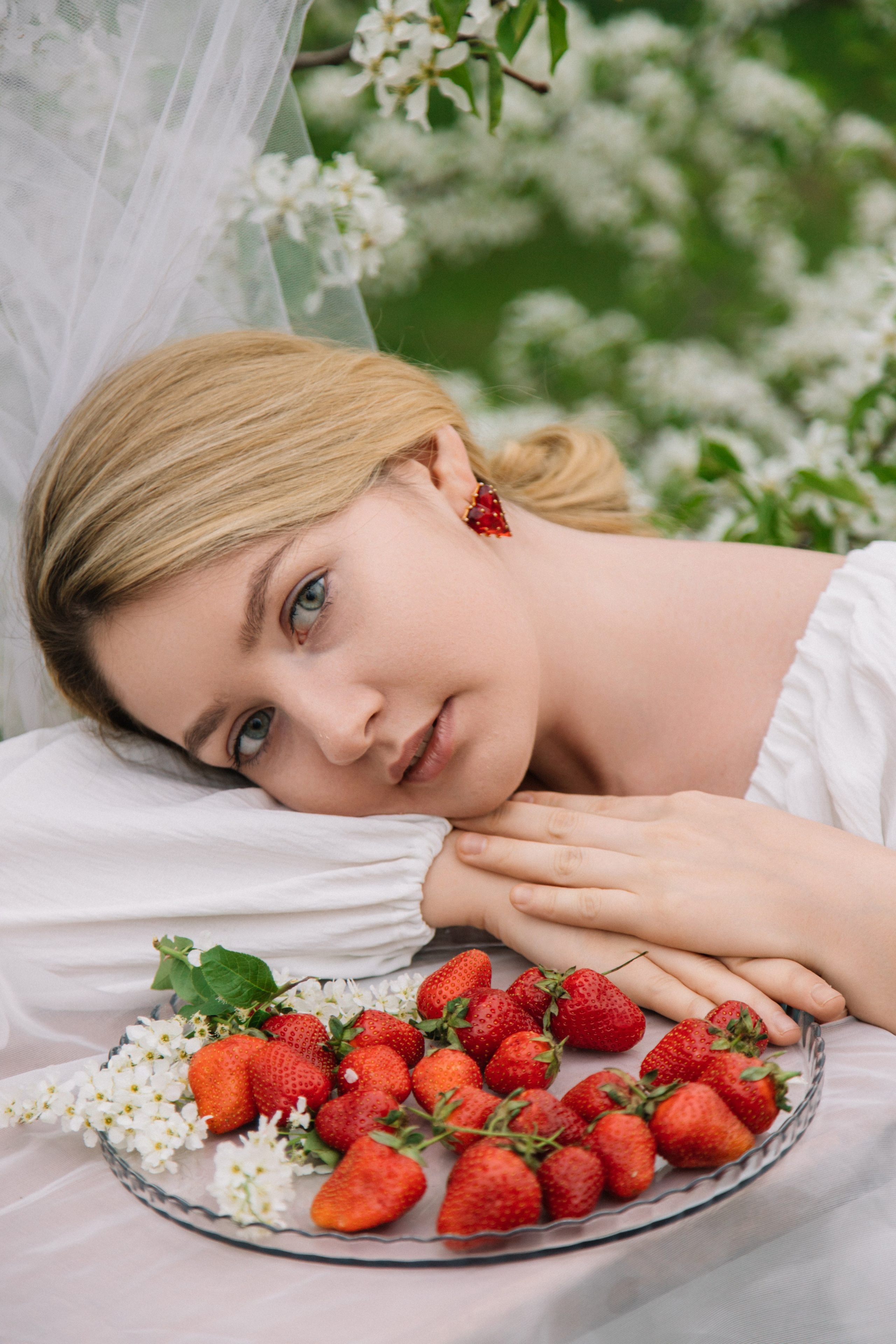 Юлия цветение. Фотограф Красноярск Алина Степанчишина