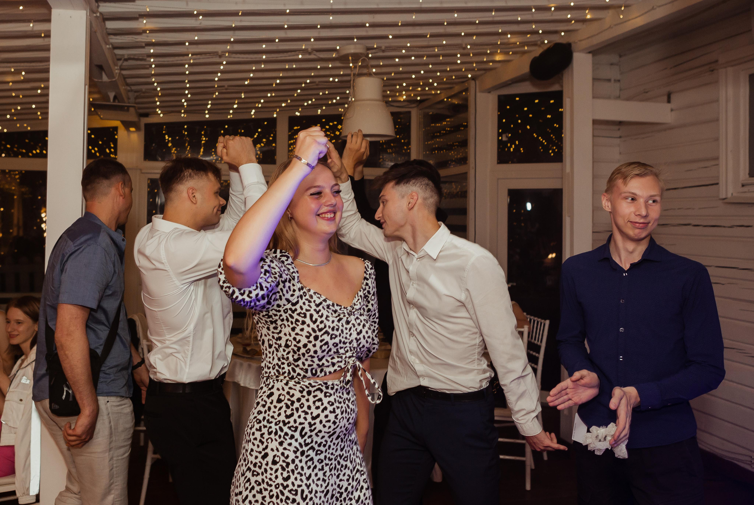 Виктория & Станислав (с банкетом). ФОТОГРАФ Маргарита Сивакова | Ярославль Кострома Москва