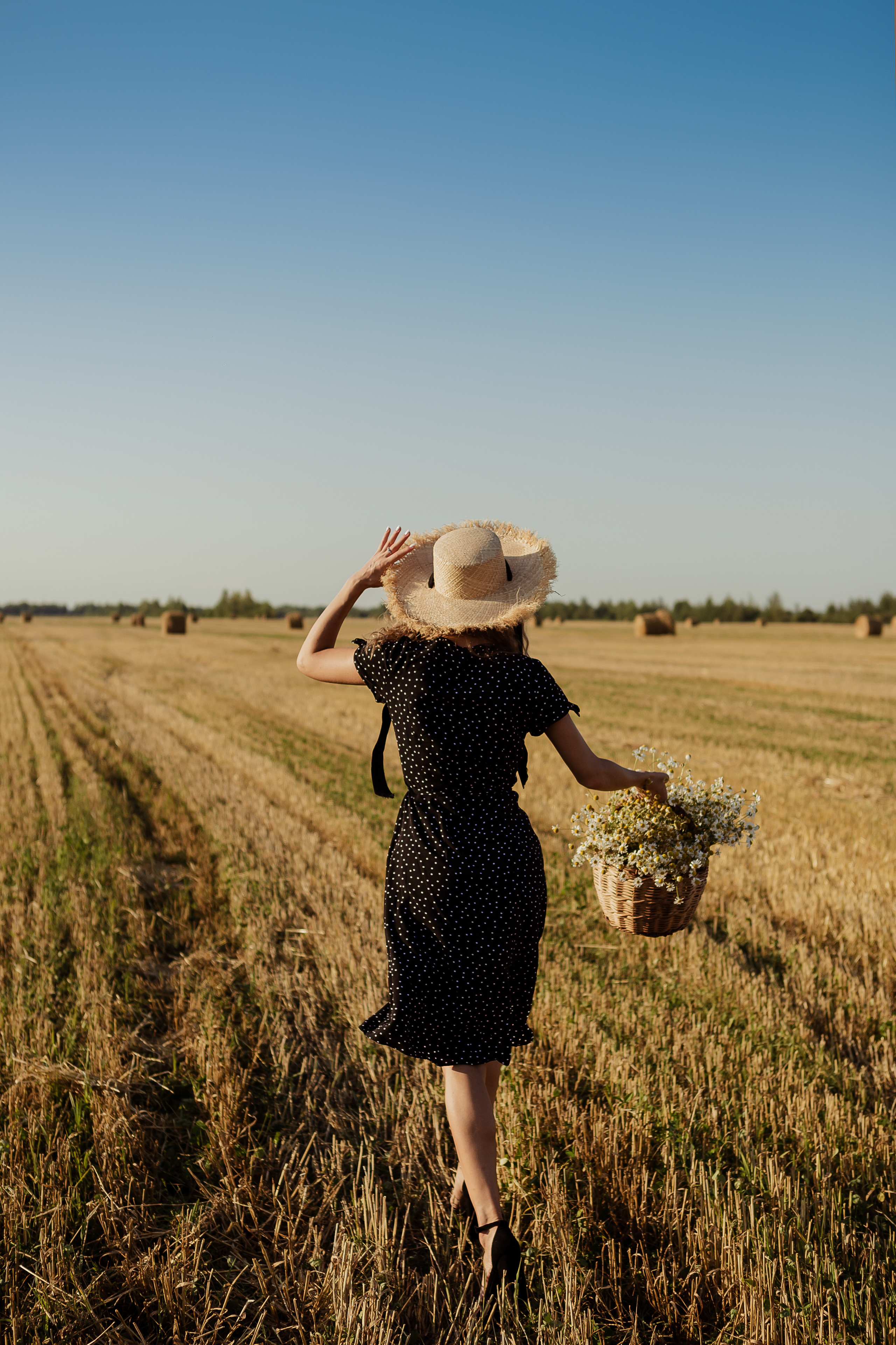 Прогулка в поле. ФОТОГРАФ Маргарита Сивакова | Ярославль Кострома Москва