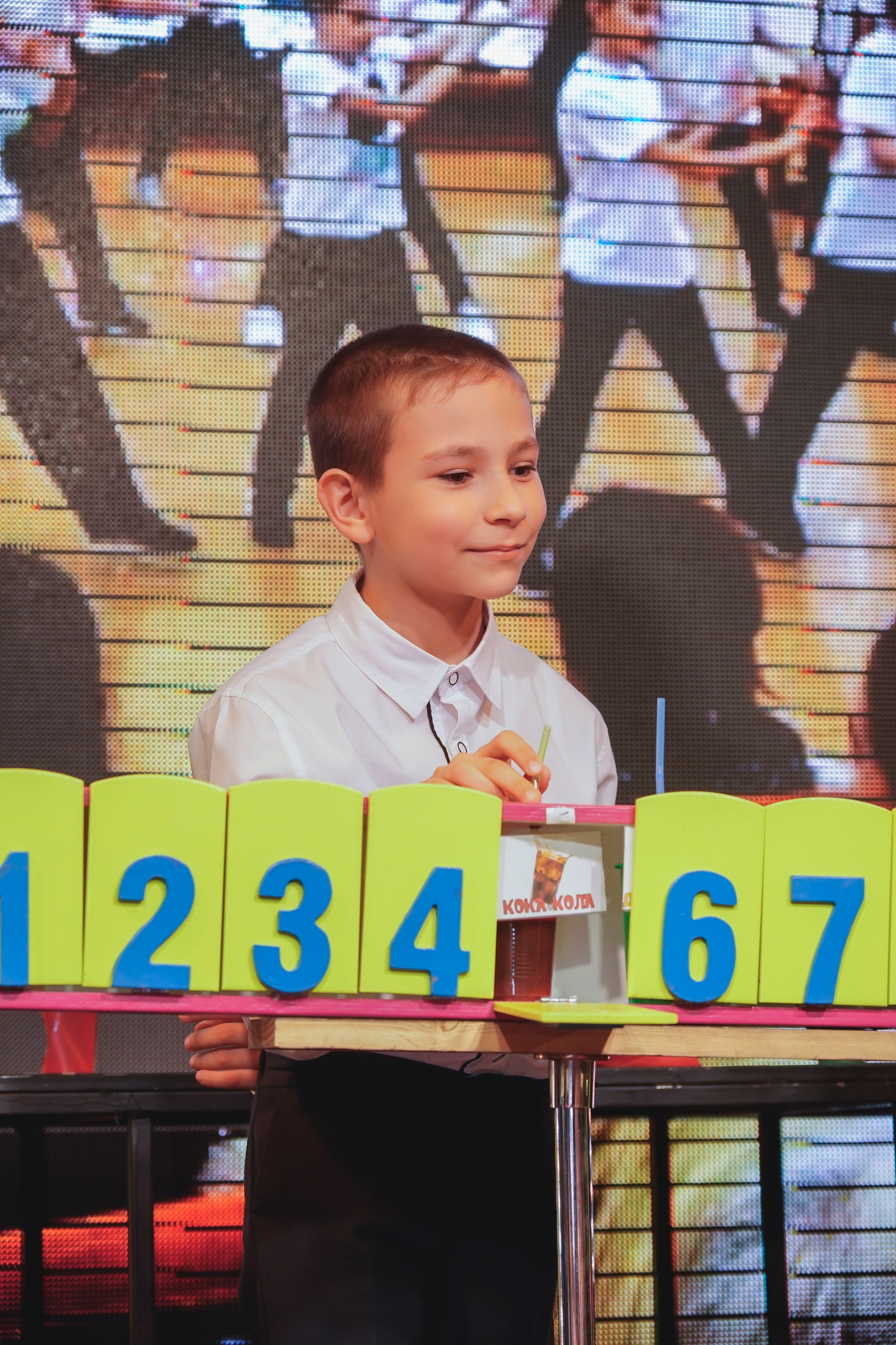 Выпускной. Занимаюсь профессиональной фотографией и живу рядом с Байкалом. Работаю в разных жанрах