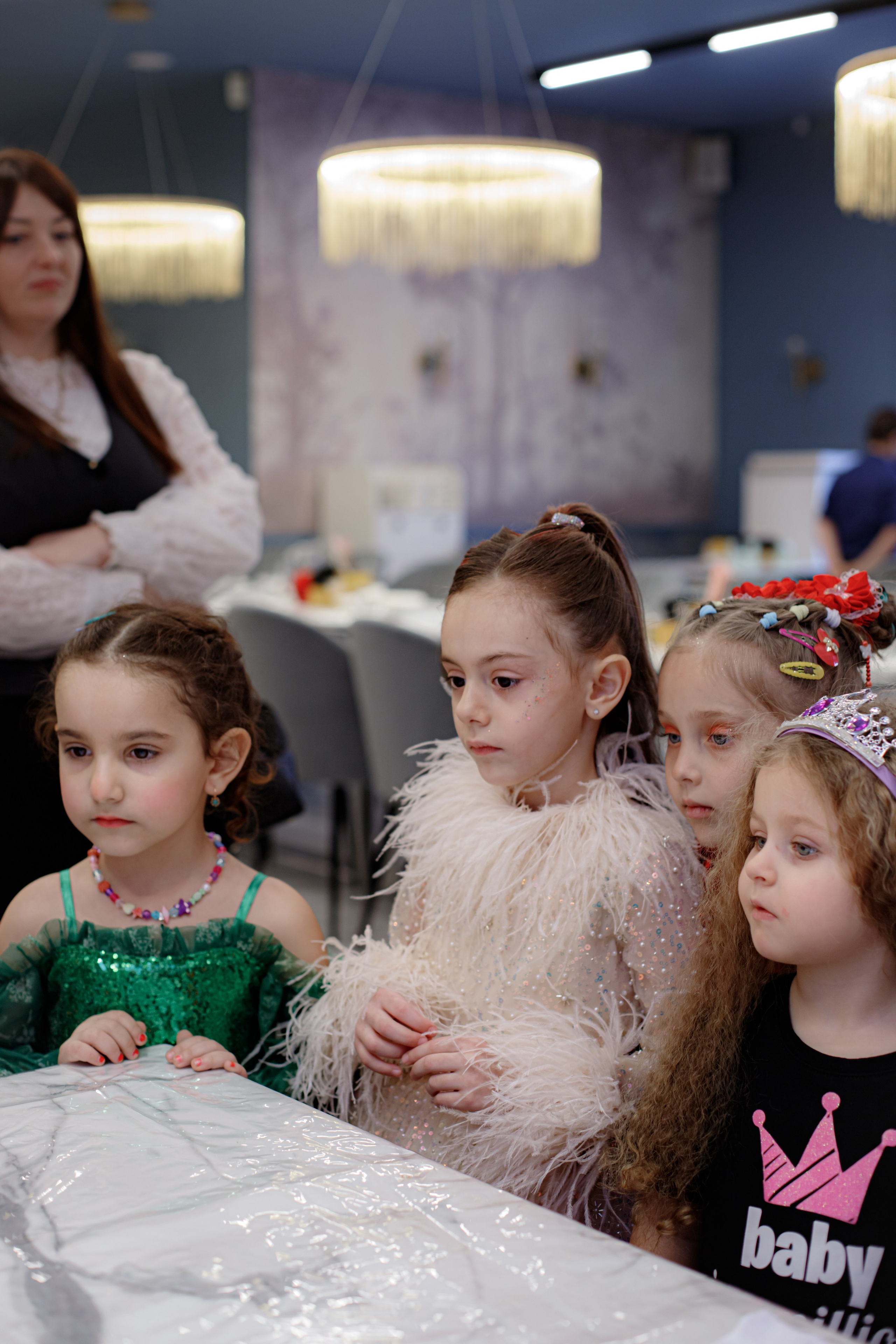 ASIA'S BIRTHDAY PARTY. Photokarish