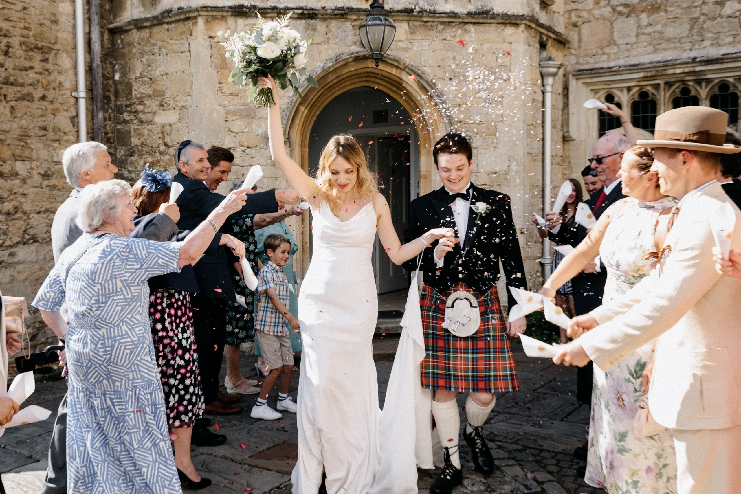 Ana & Tom Wedding at Notley Abbey. Moments Catchers — Wedding Photography & Video Duo in London