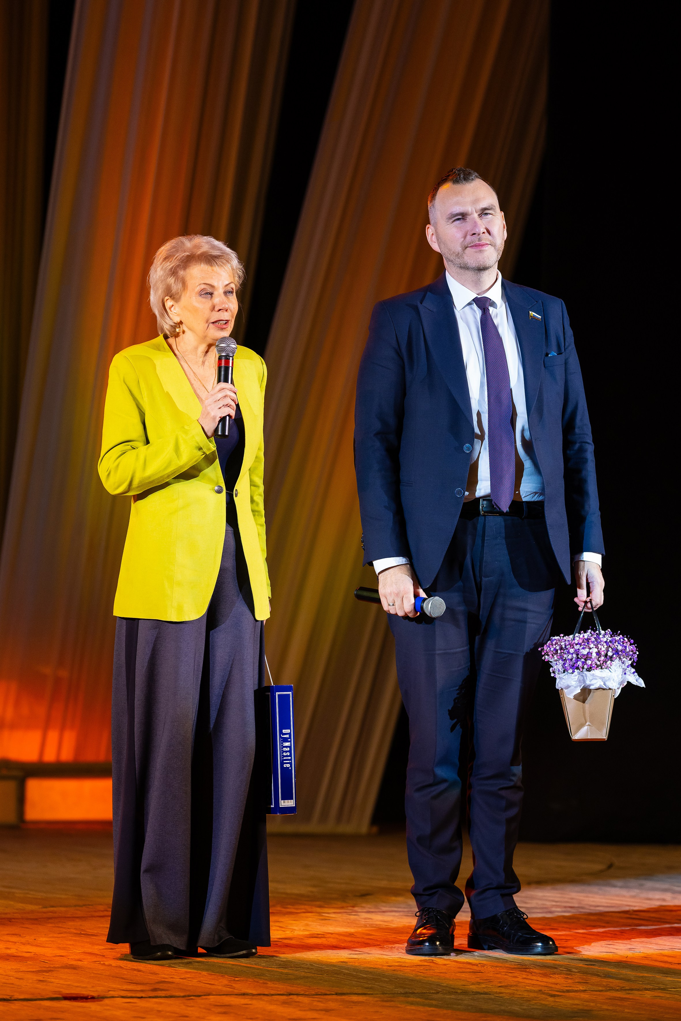 Юбилей первой школы города Рыбинска. Главная