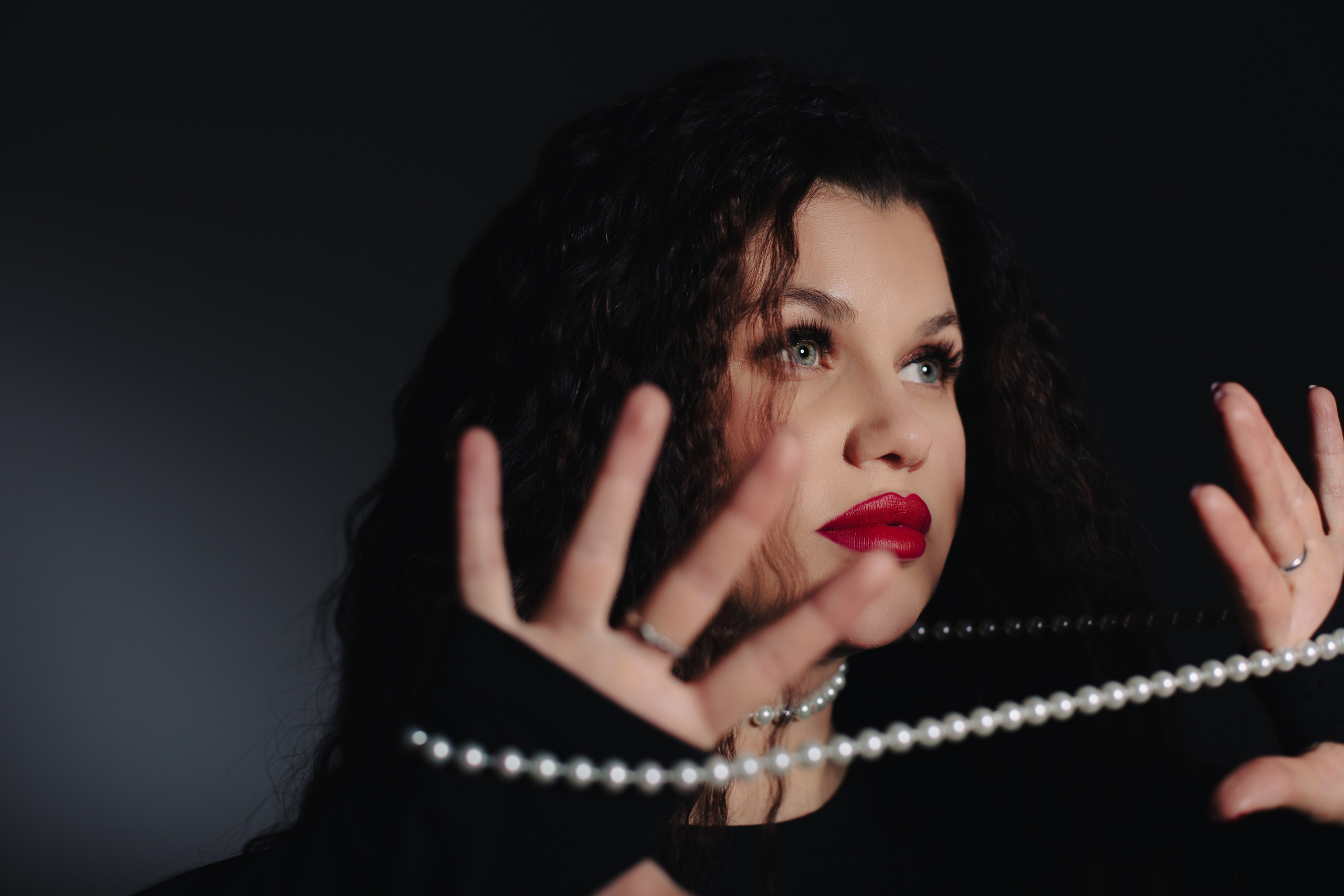 Индивидуальная фотосессия Спб. Фотограф Julia Milton | Портреты, съемки для маркетплейсов, лавстори, съёмка беременности в Санкт-Петербурге. Обучение фотографии в Спб очно