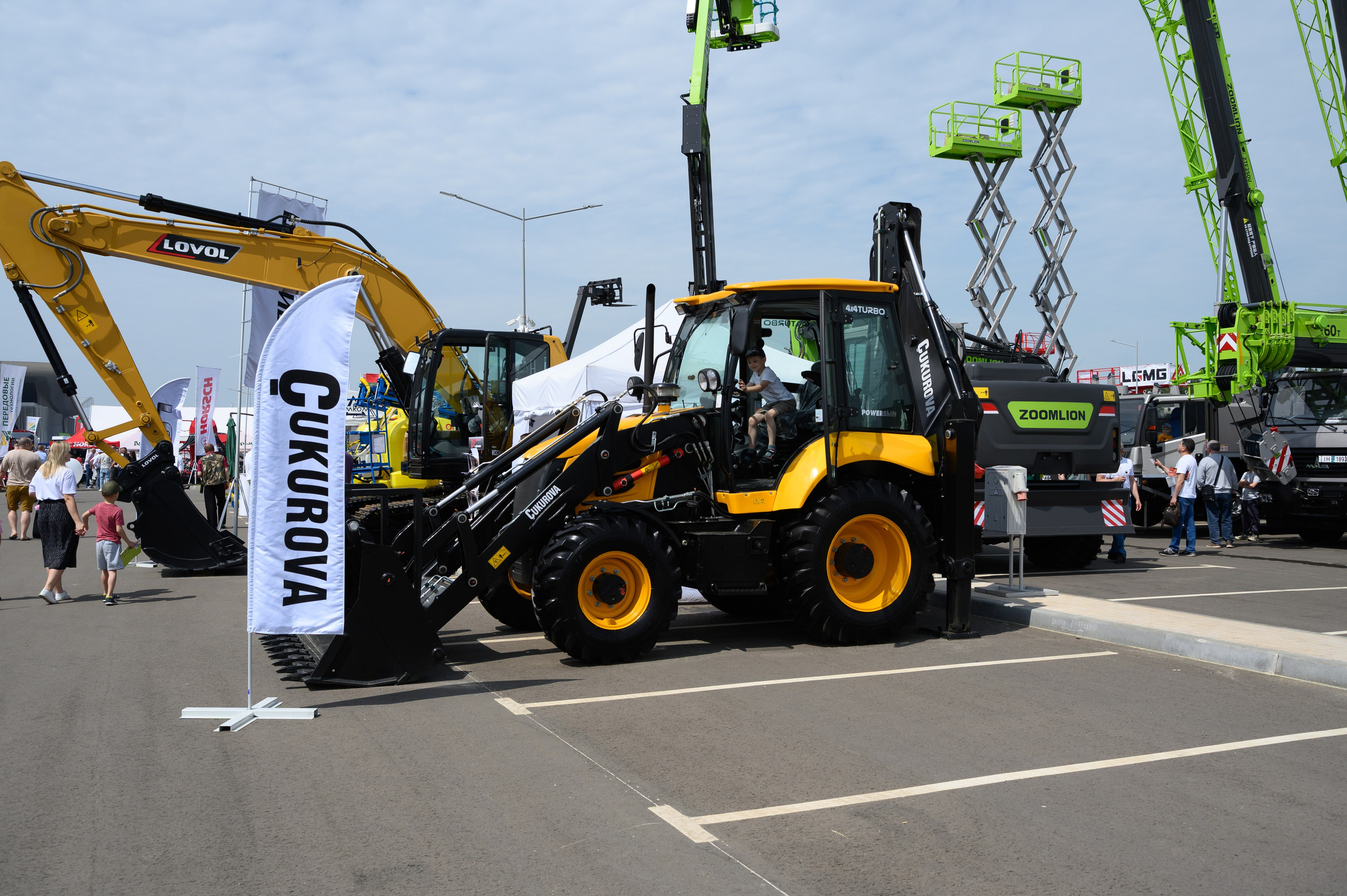 Агровыставка. Фотоуслуги, услуги фотографа, фотографирование важных событий