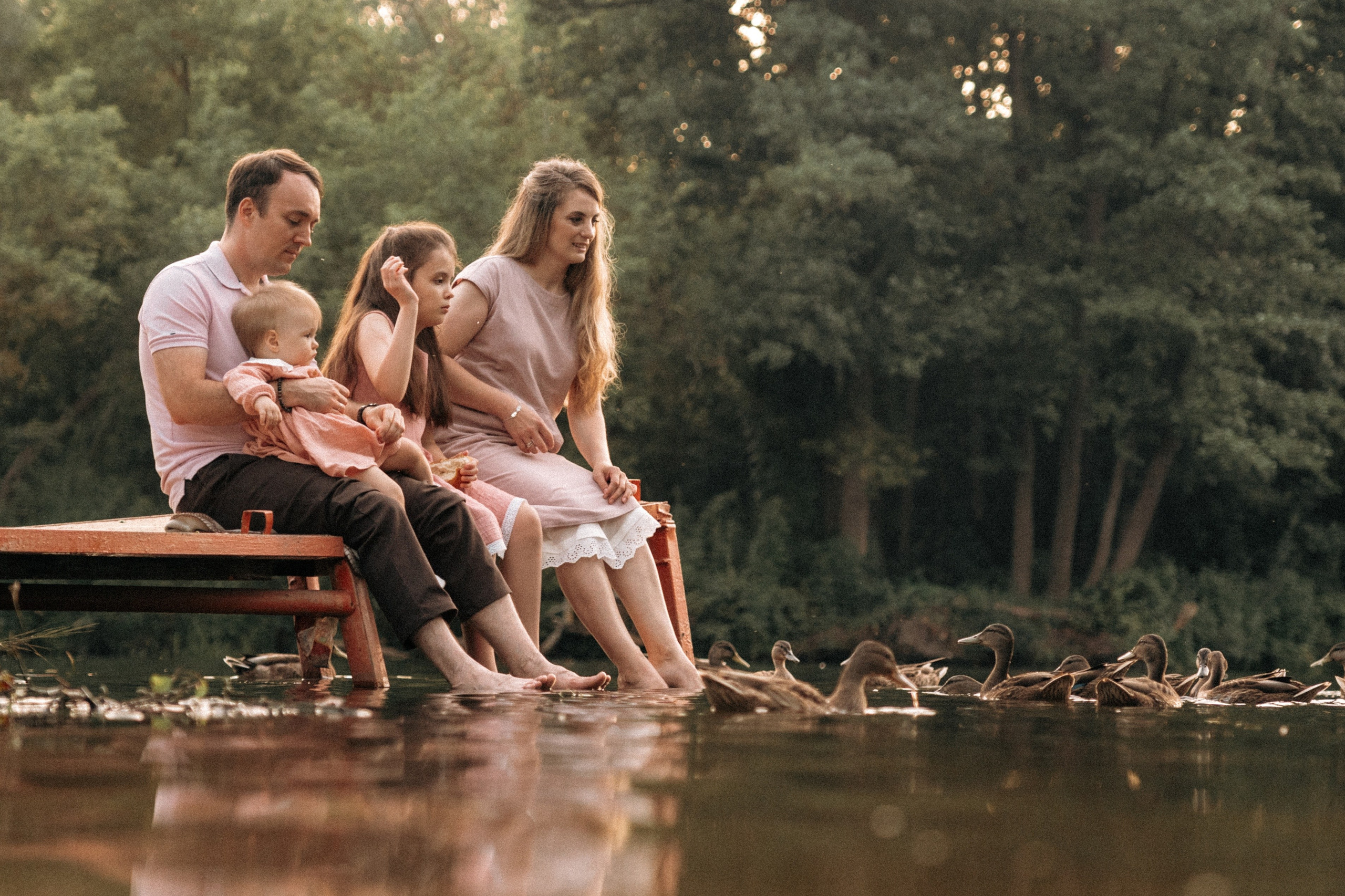 Семейная фотосессия на берегу реки для Миши, Тани, Сони и Таи. Свадебный фотограф в Тамбове Павел Четвертков