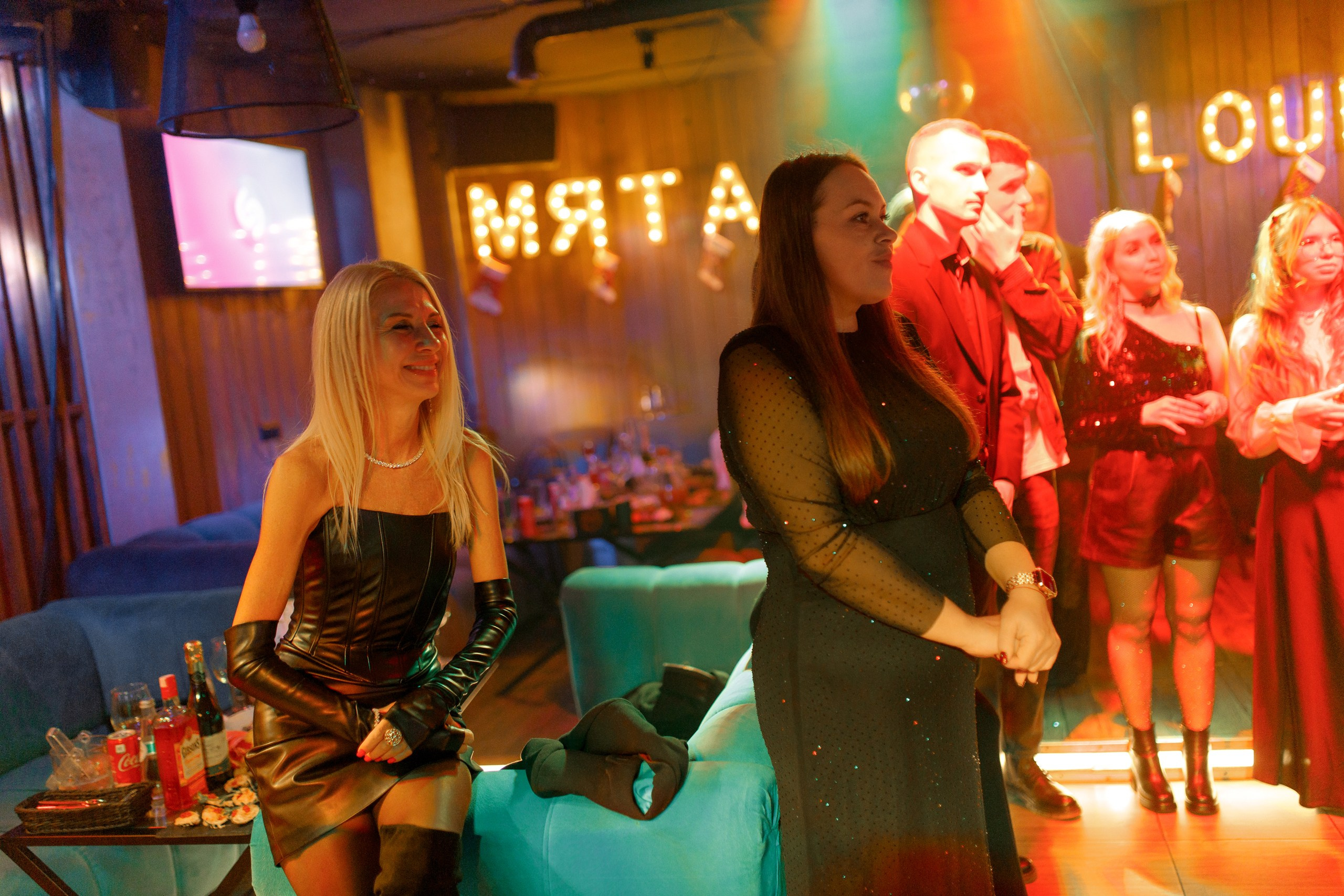 New Year 2025. Мята Спортивная — Кальянная, караоке, бар в Минске