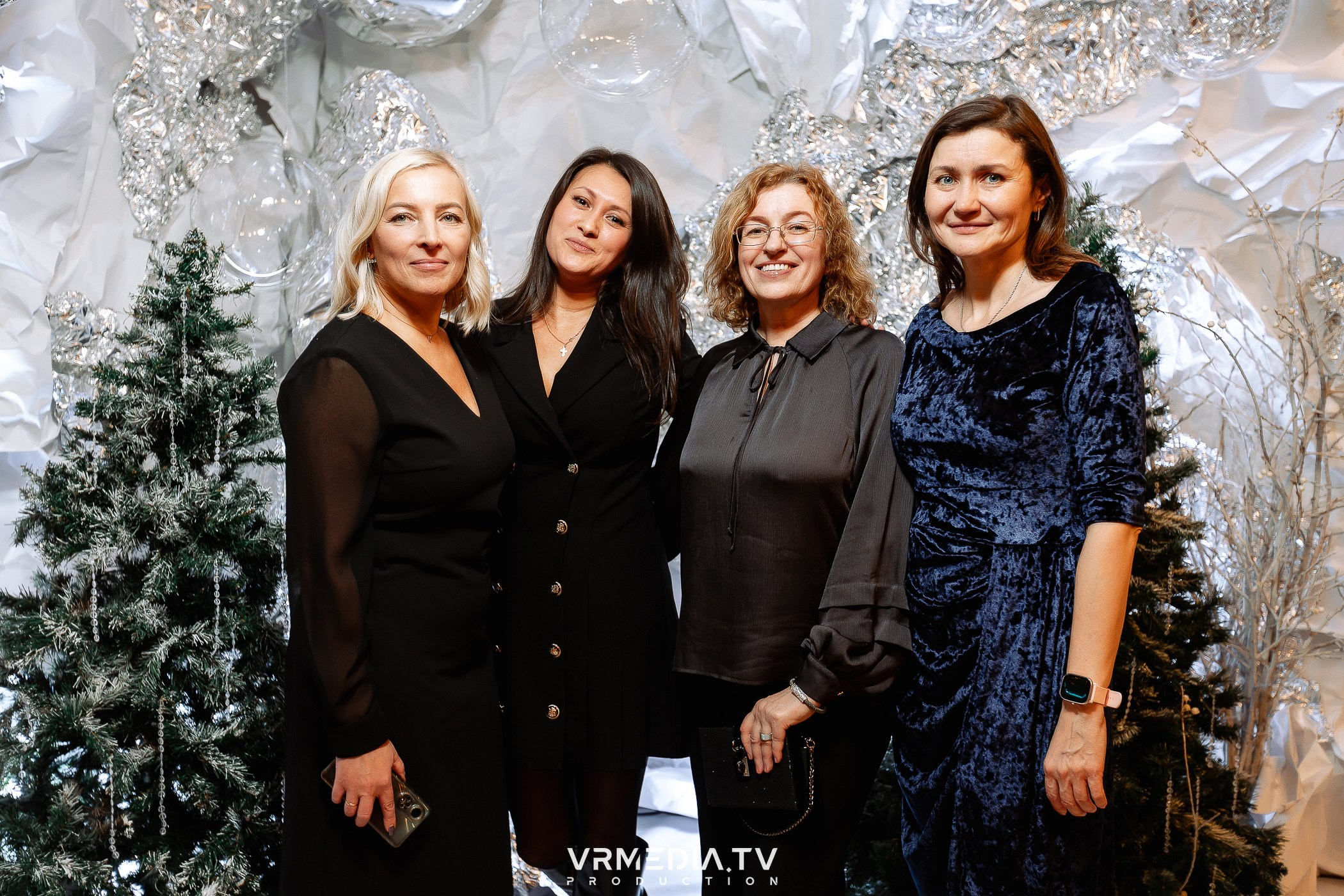 Новогодний вечер в ресторане «Лазурный Берег»