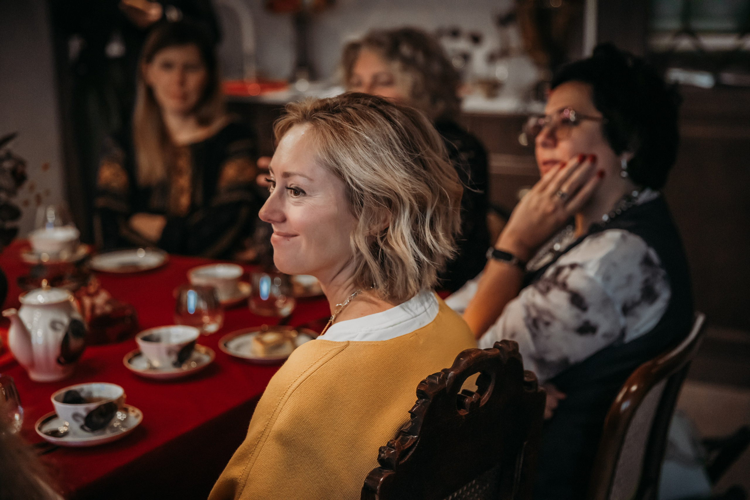 Родные люди «История парфюмерии». Леся Гаранина. Семейный фотограф/видеограф Москва и область