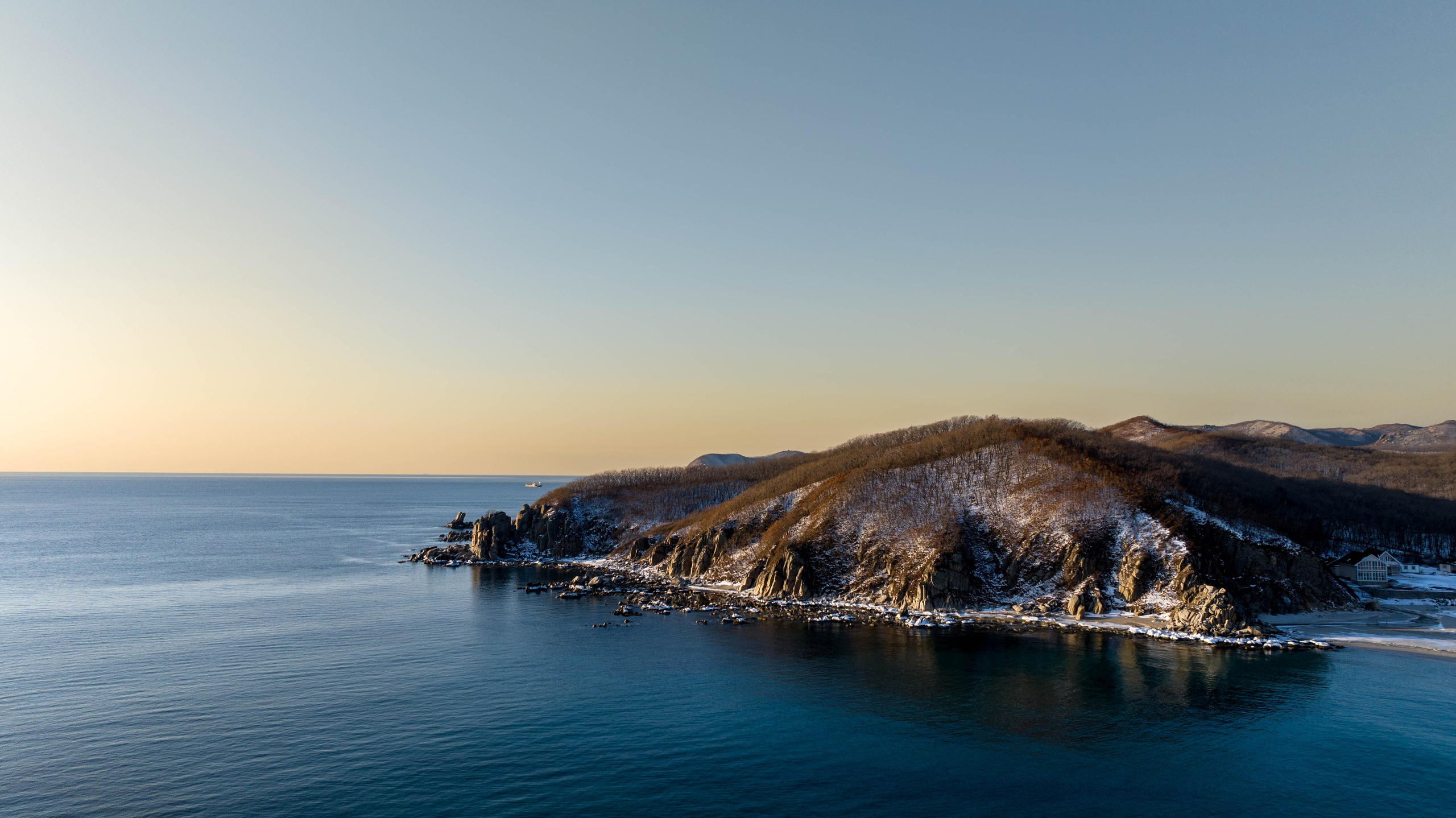 Бухты Триозерье, Окуневая, Спокойная. Турист оптимист