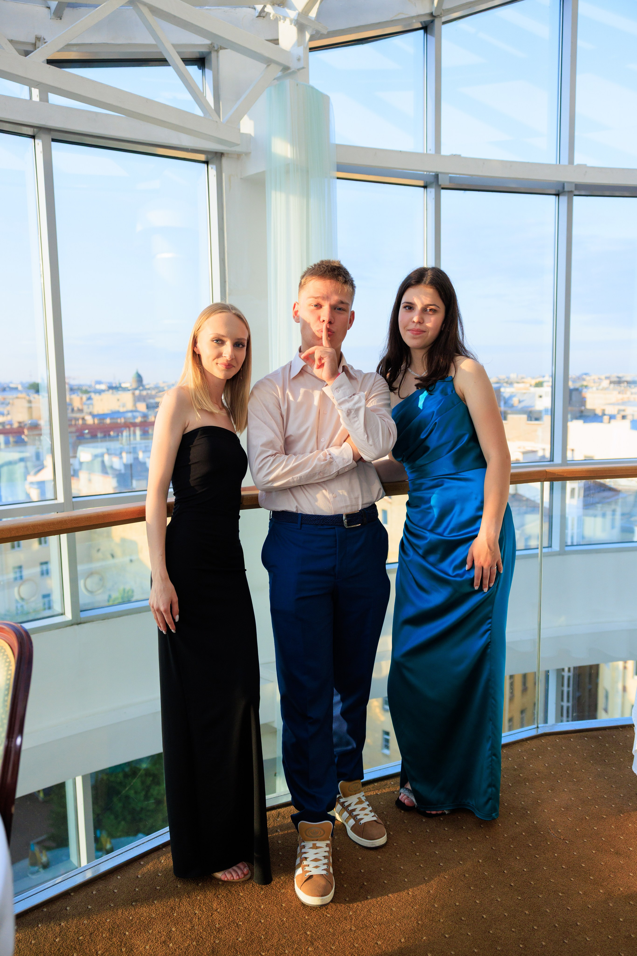 Выпускной лицея 244. Фотограф Александр Заломаев