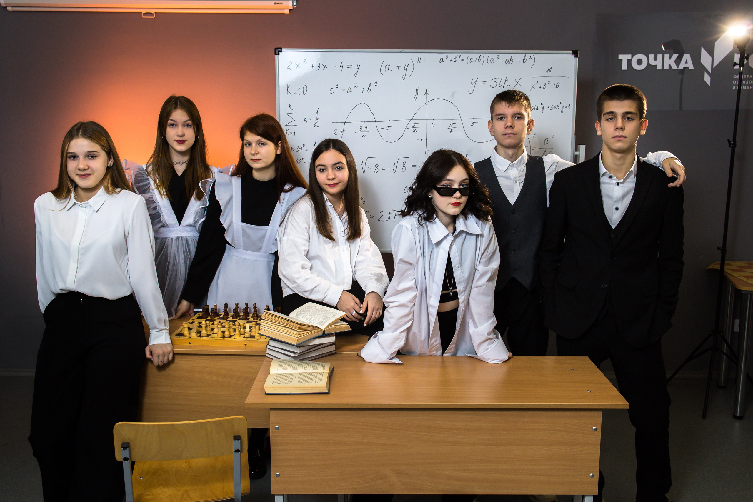 Фотосессия на выпускной альбом 11 класс Саратов. Выпускные альбомы Саратов Энгельс фотограф Титова Ирина