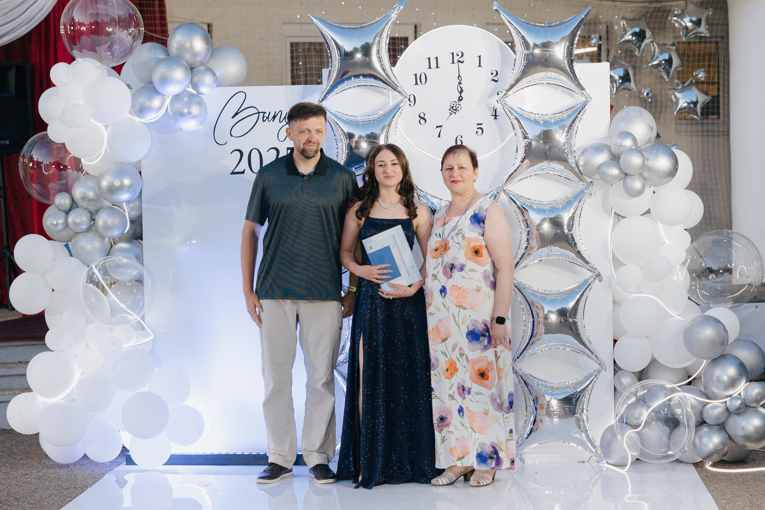 Вручение аттестатов. Свадебный фотограф Роман Еремеев