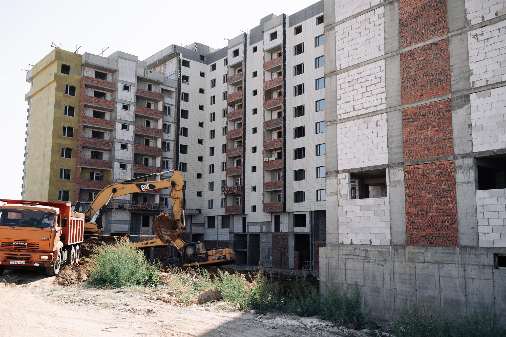Фотоотчет: строительство жилого комплекса «Шахристан»