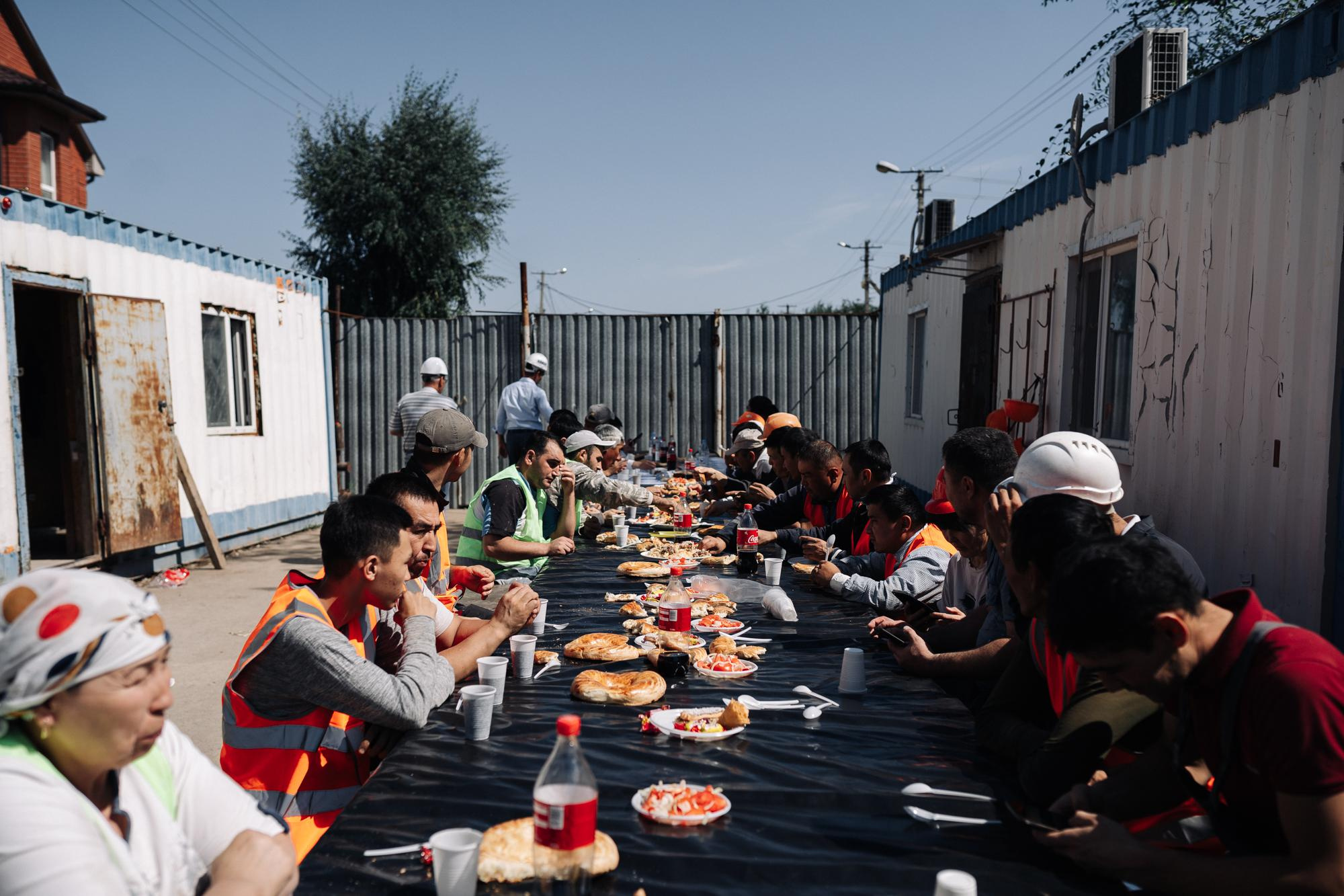 Фотоотчет: строительство жилого комплекса «Шахристан»