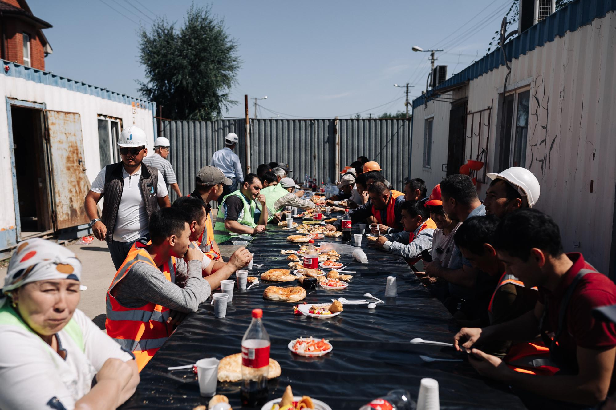 Фотоотчет: строительство жилого комплекса «Шахристан»