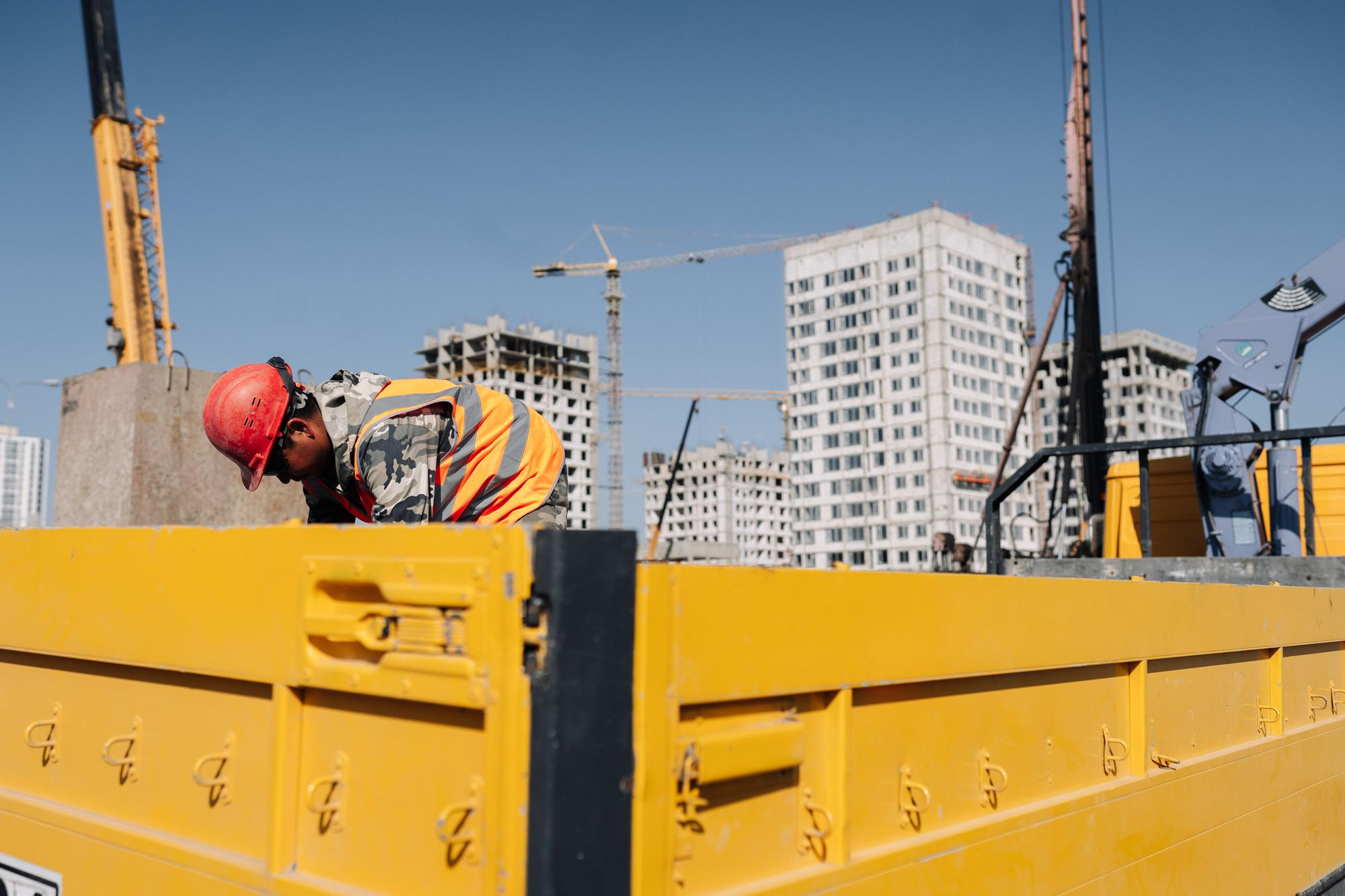 Фотоотчет: строительство жилого комплекса «Шахристан»