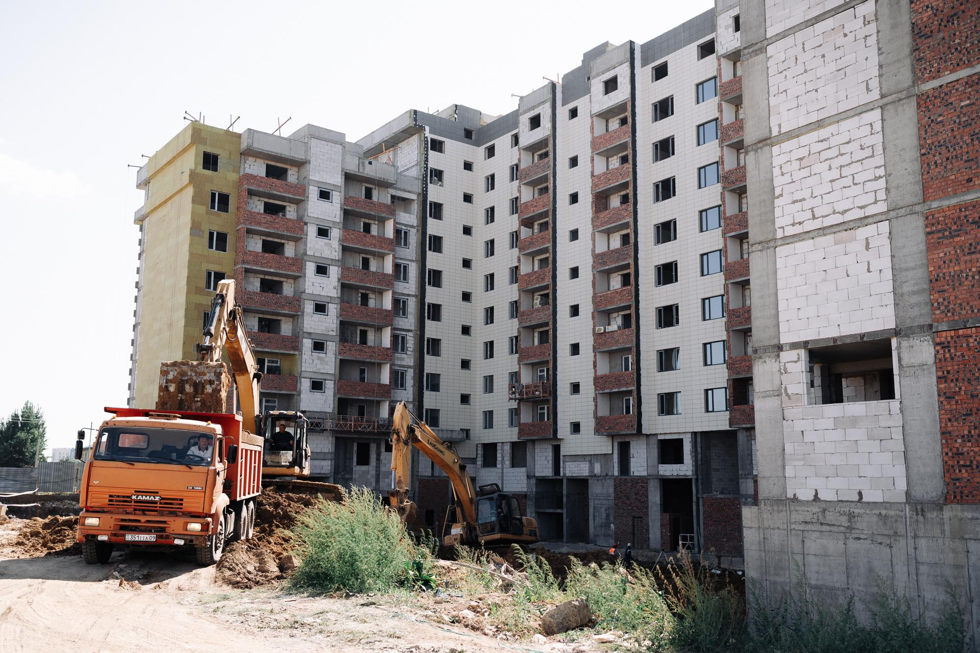 Фотоотчет: строительство жилого комплекса «Шахристан»