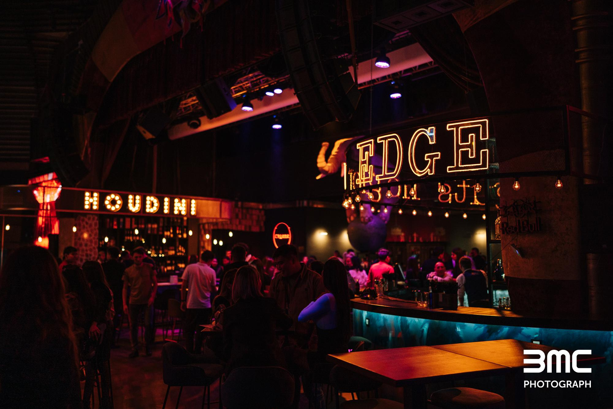 Фотоотчет: Zerkalo Bar