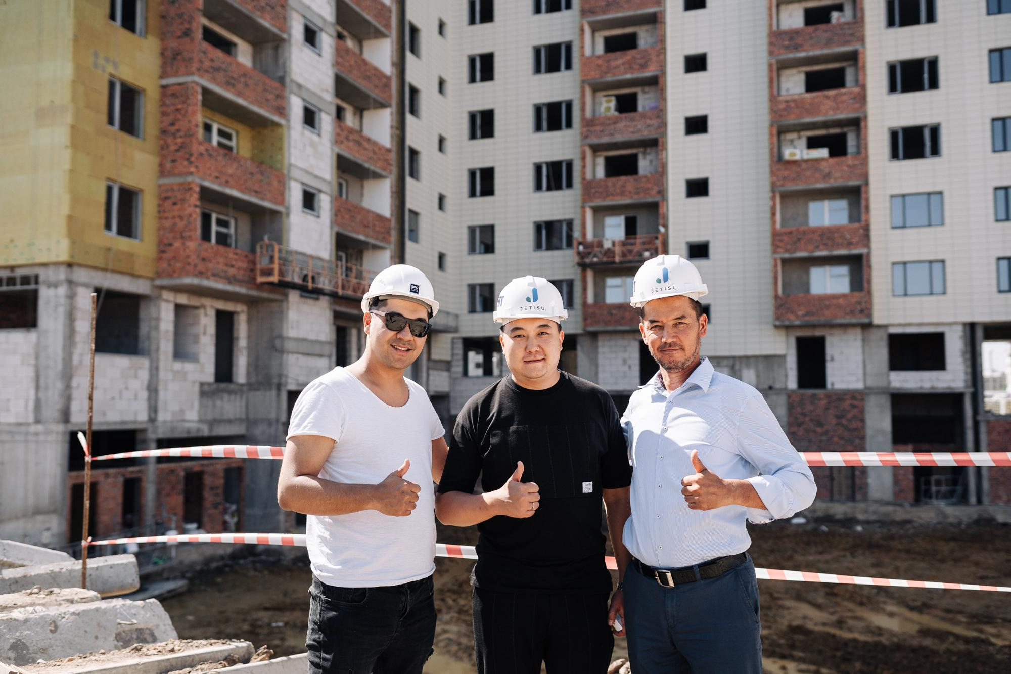 Фотоотчет: строительство жилого комплекса «Шахристан»