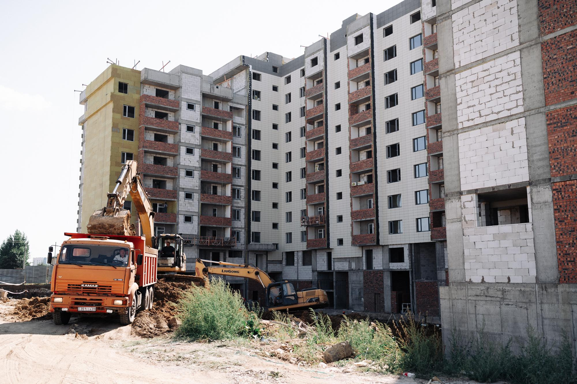 Фотоотчет: строительство жилого комплекса «Шахристан»