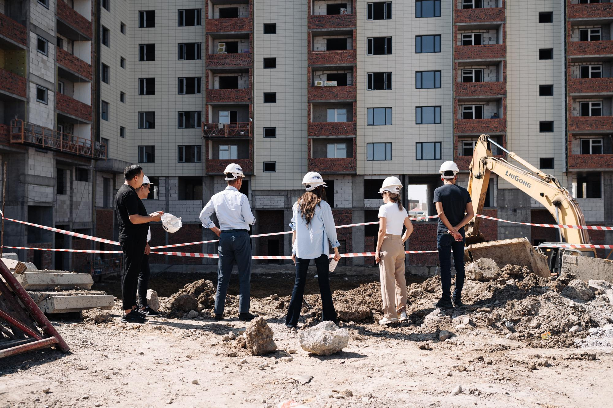 Фотоотчет: строительство жилого комплекса «Шахристан»