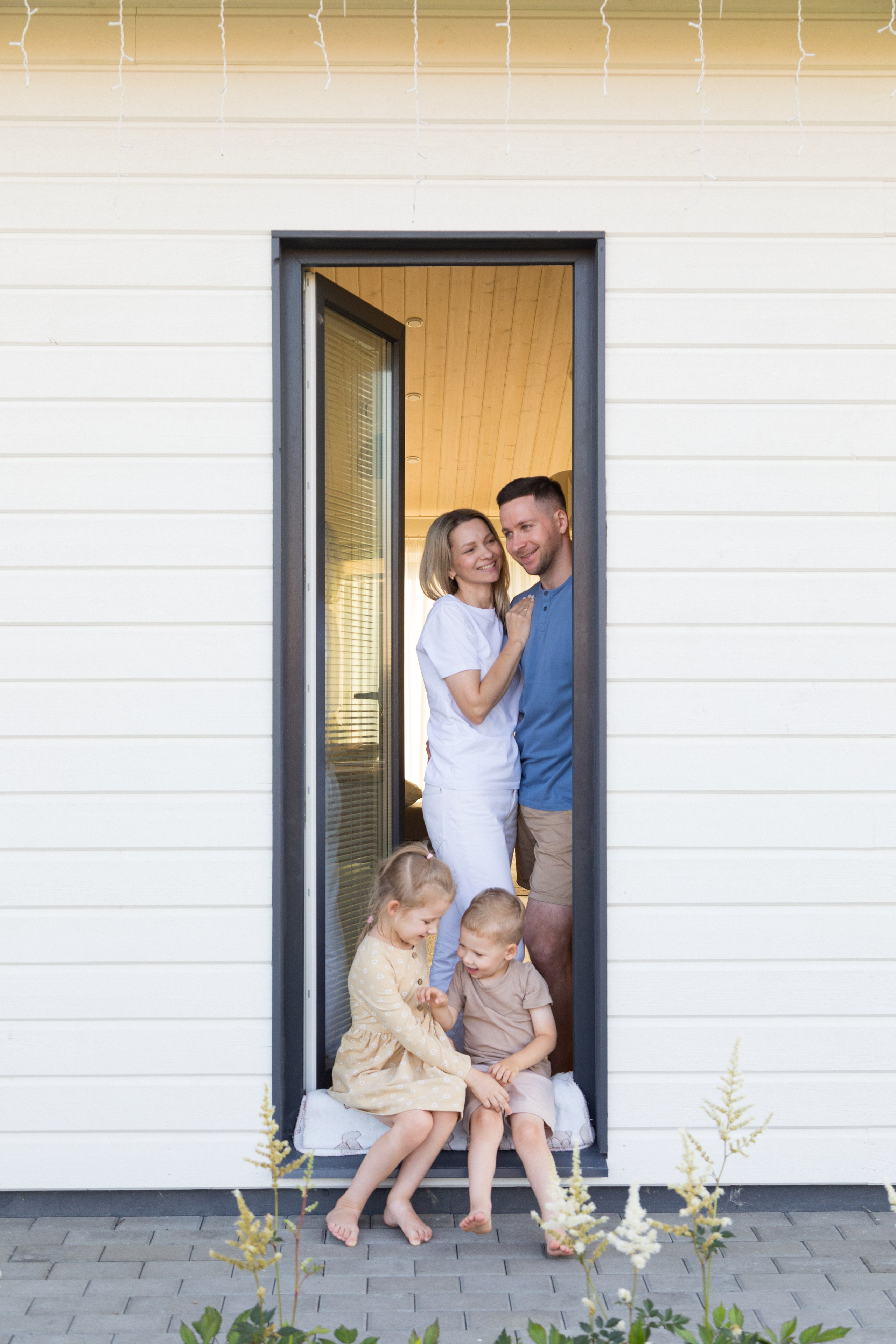 Семейная фотосессия дома. Детский и контент фотограф Надя Волкова Санкт-Петербург