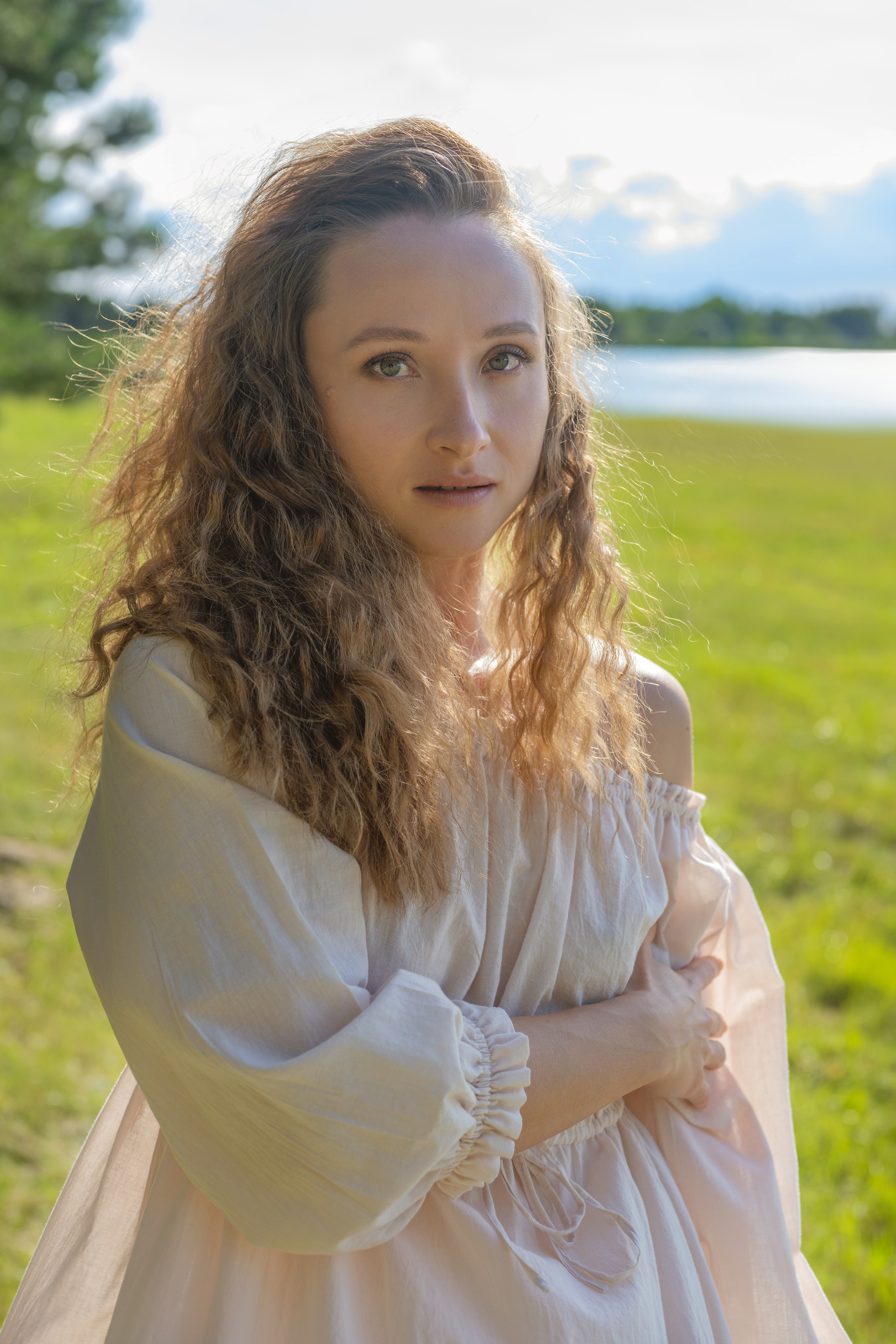 Летняя съёмка девушек на природе