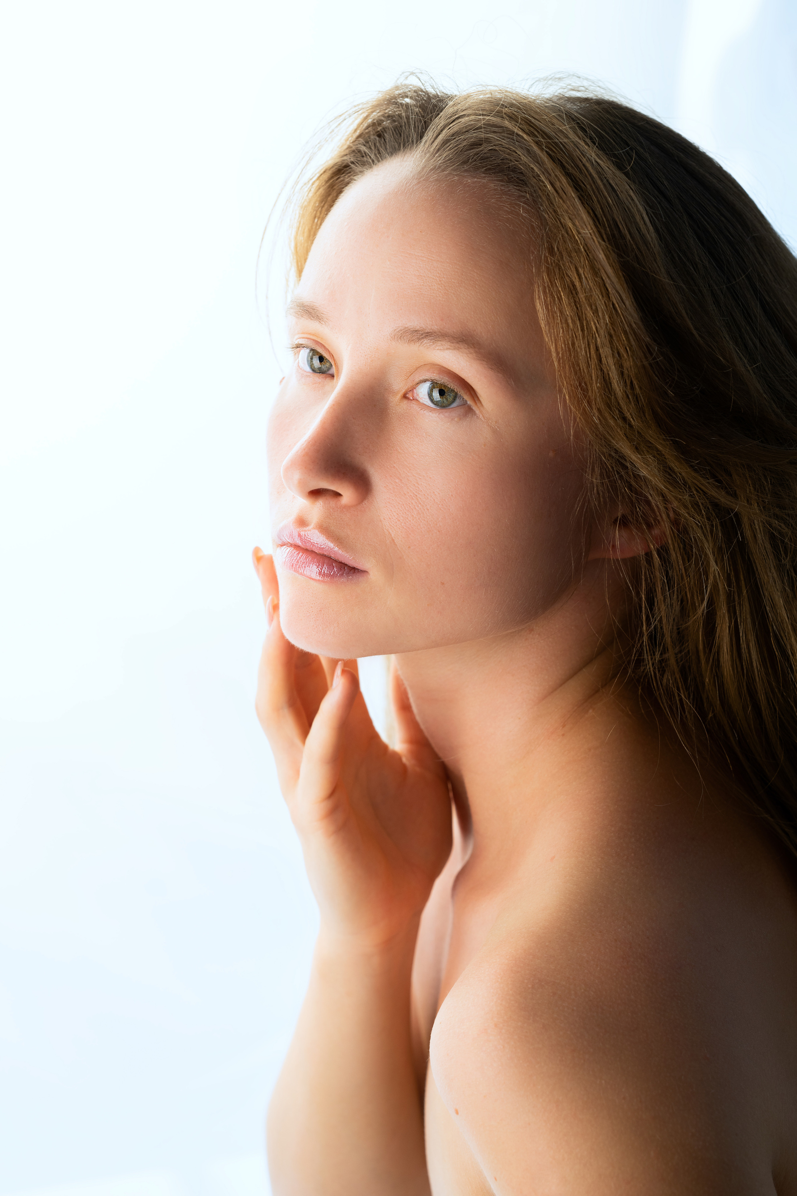 Фотосъёмка девушки с зеркалом