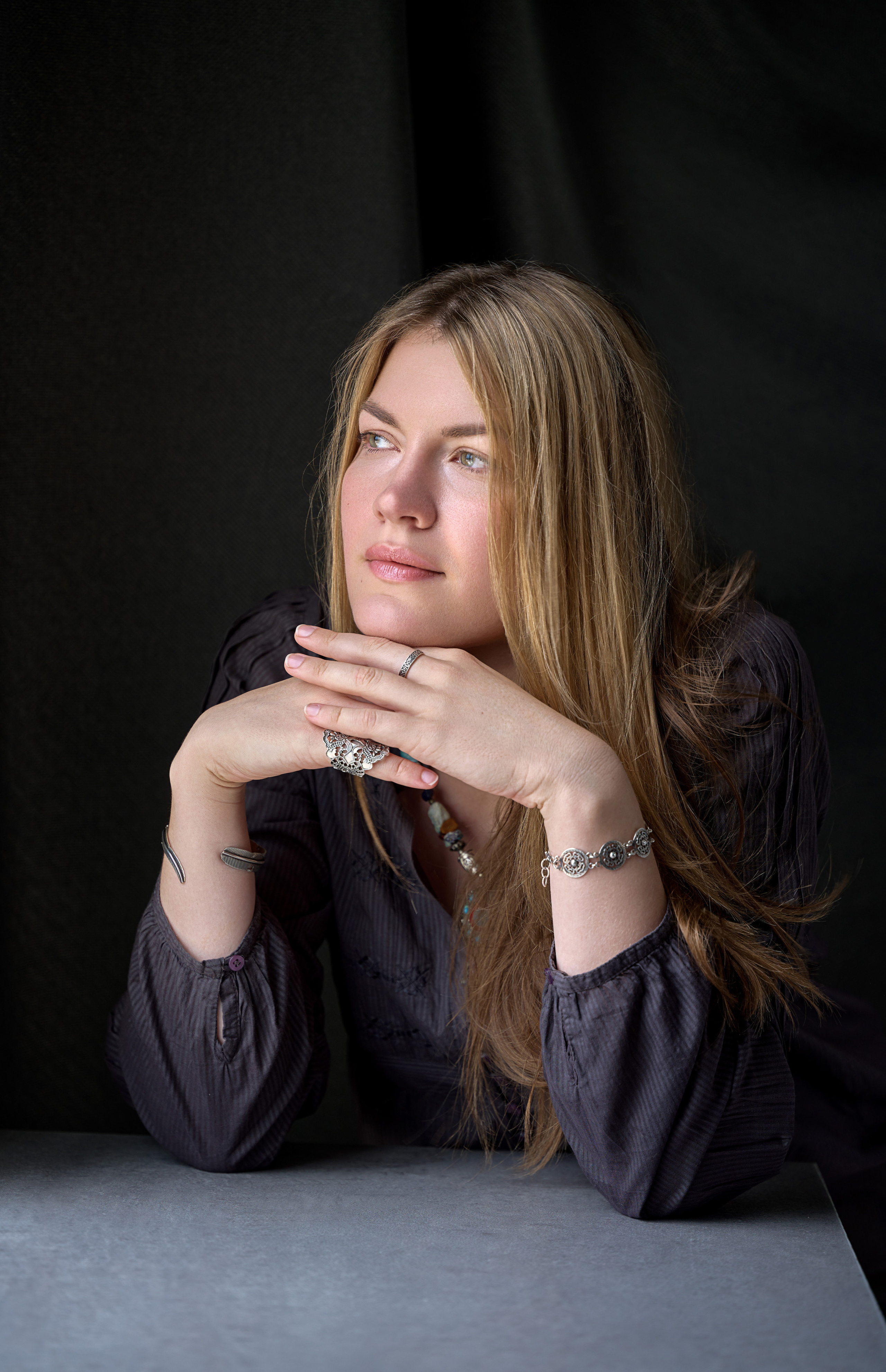 Студийная фотосессия девушки