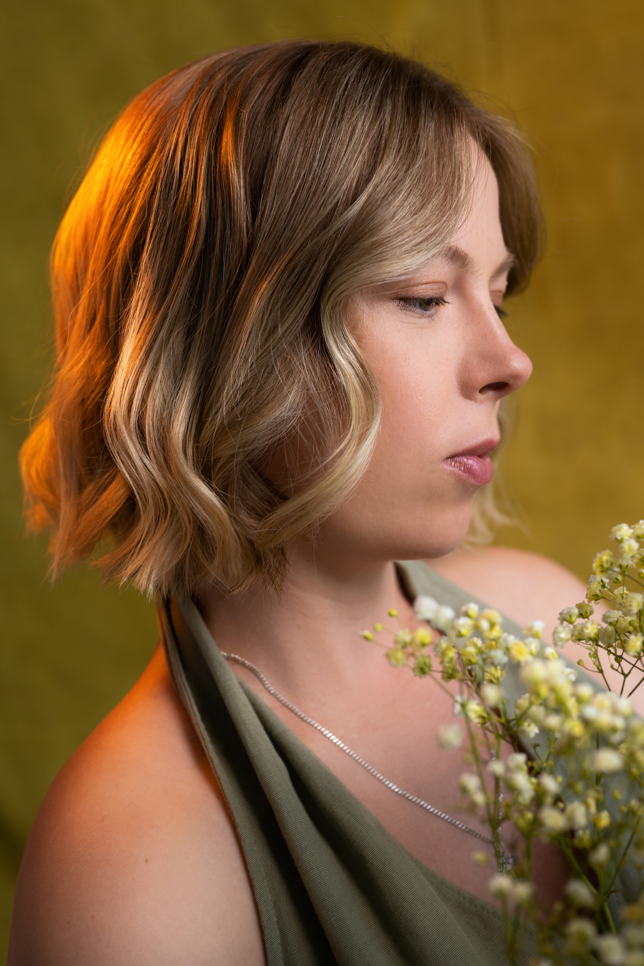 Студийная съёмка беременной девушки