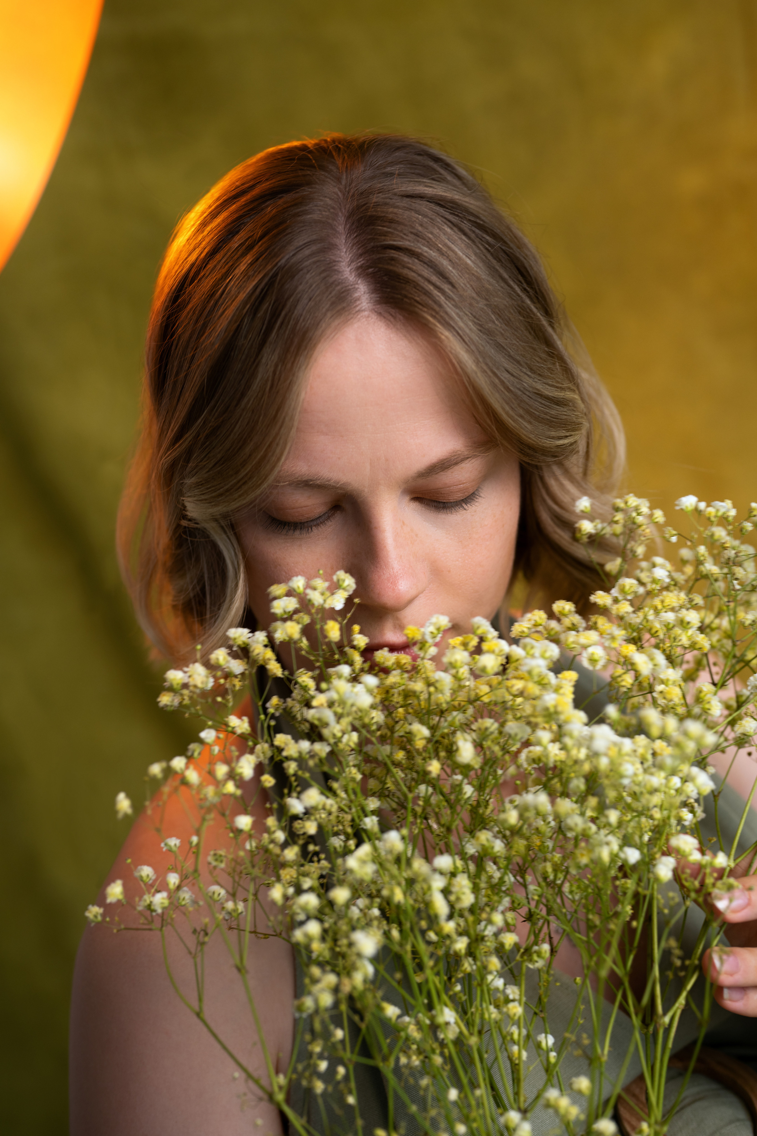 Студийная съёмка беременной девушки