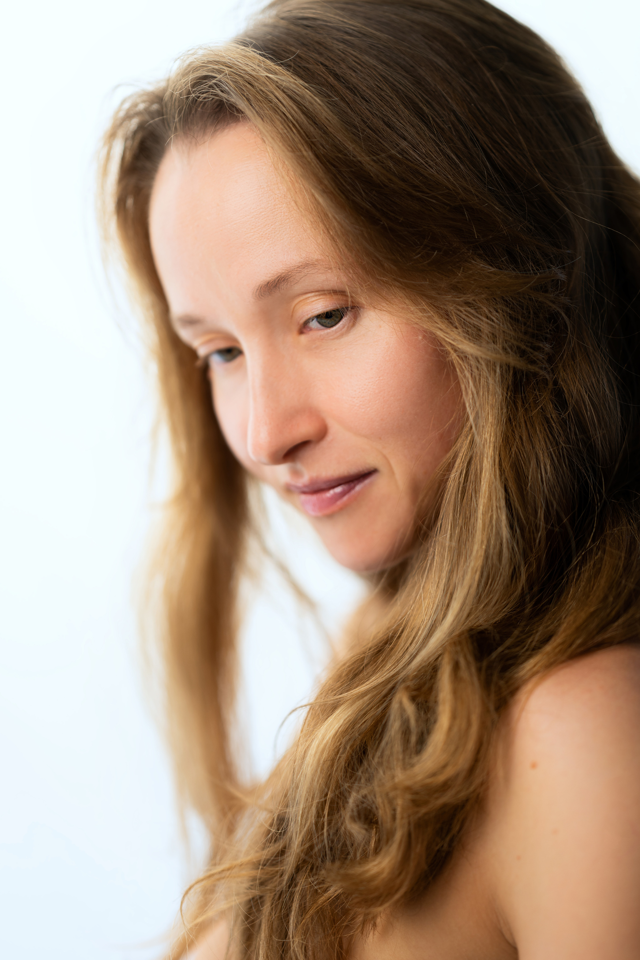 Фотосъёмка девушки с зеркалом